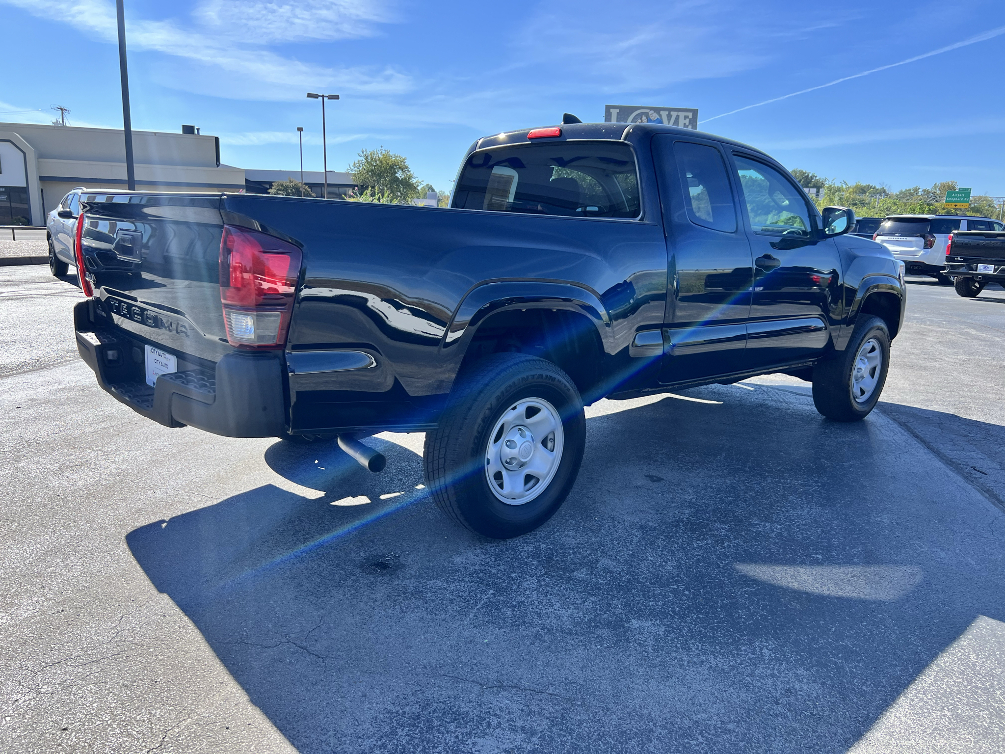 Used 2021 Toyota Tacoma Truck