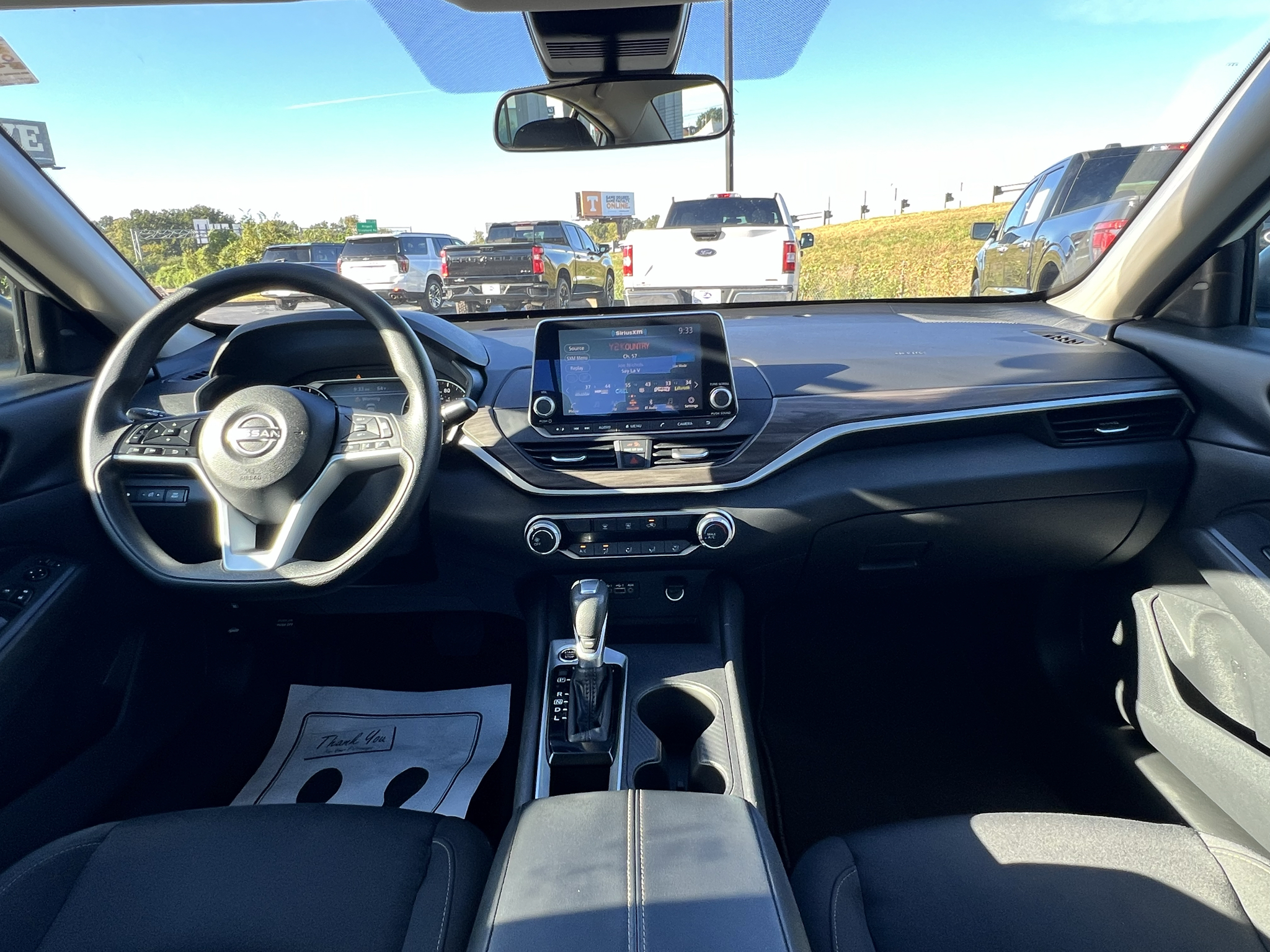 Vehicle photo 19
