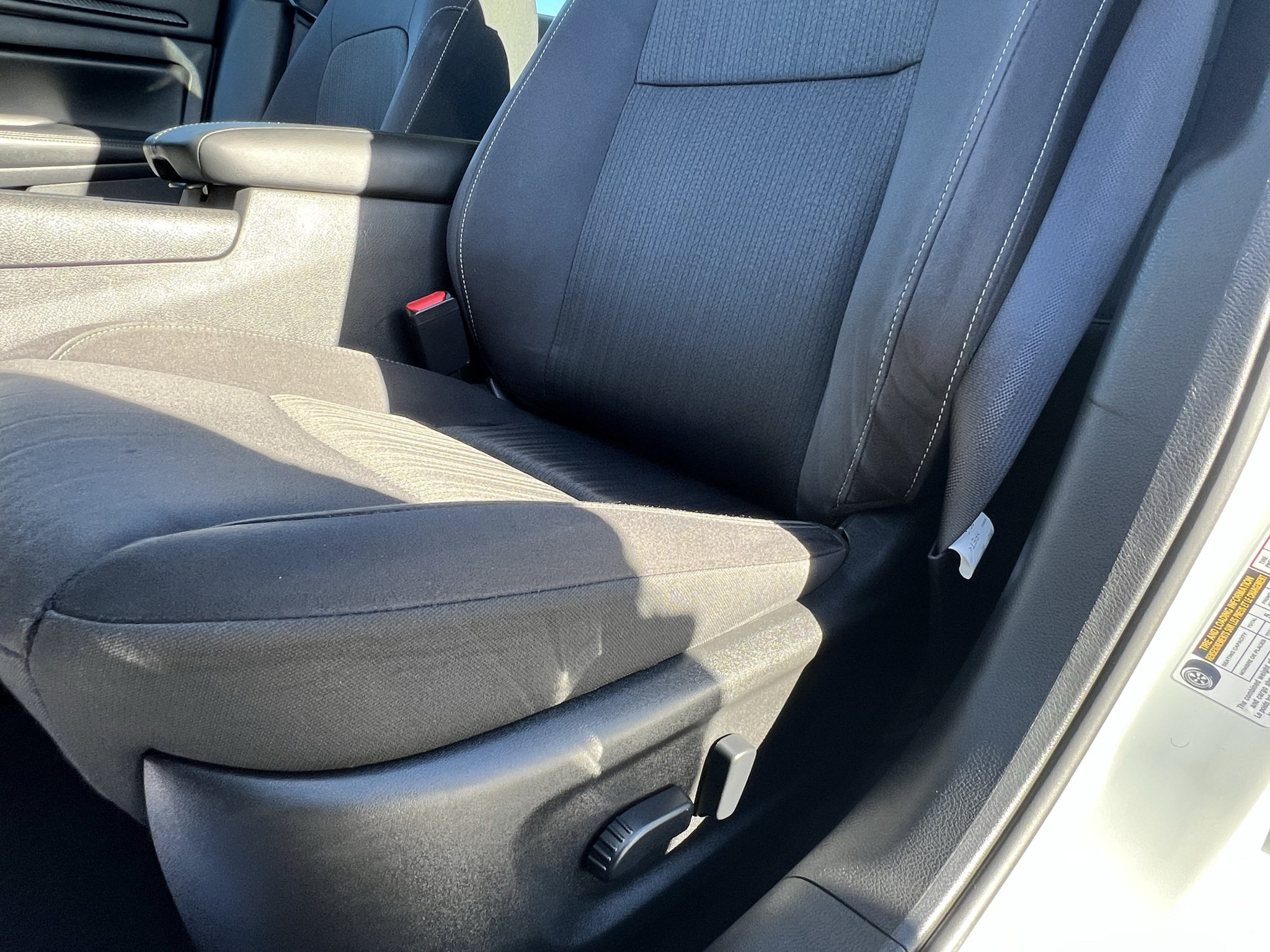 Vehicle photo 26