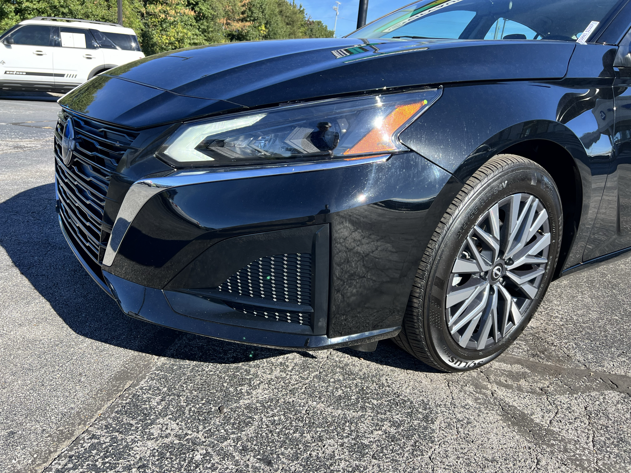 2025 Nissan Altima SV - Photo 3