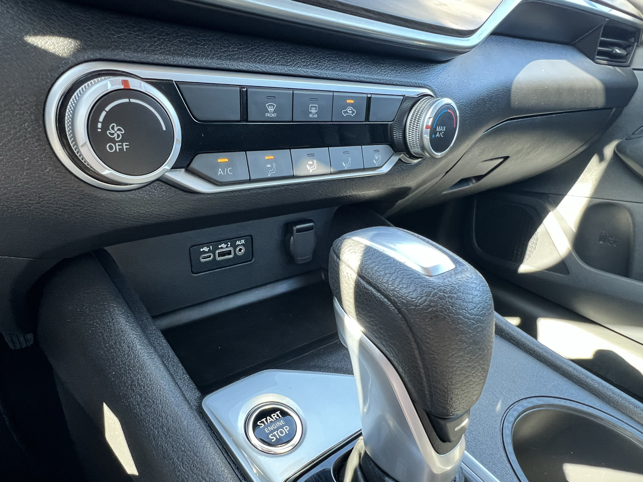 2025 Nissan Altima SV - Photo 28