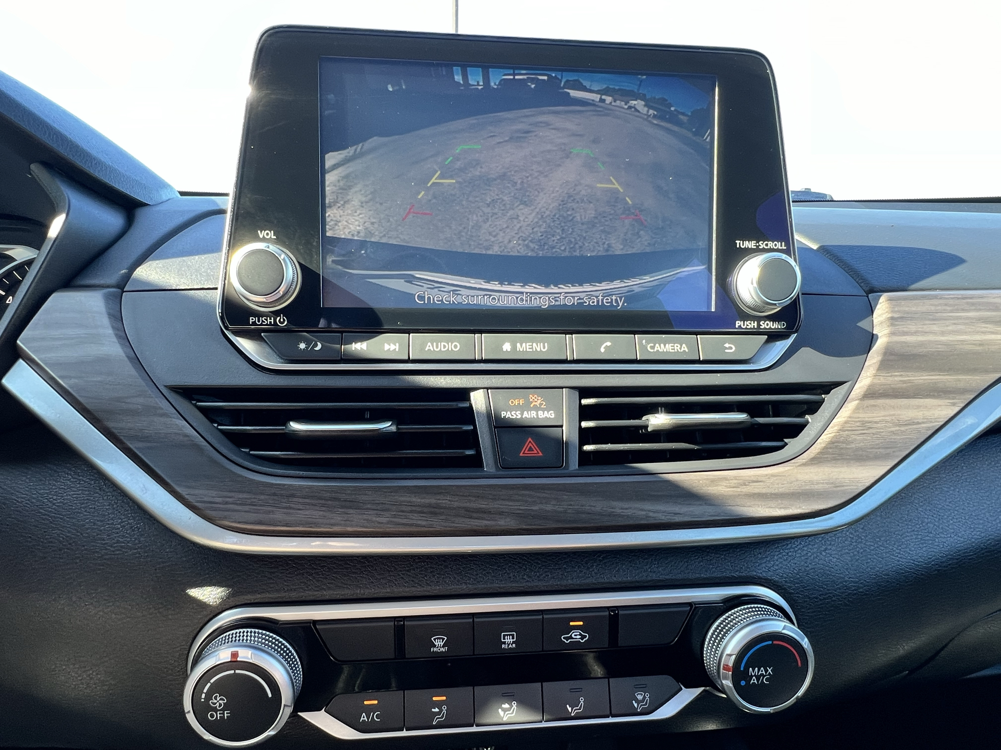 2025 Nissan Altima SV - Photo 30