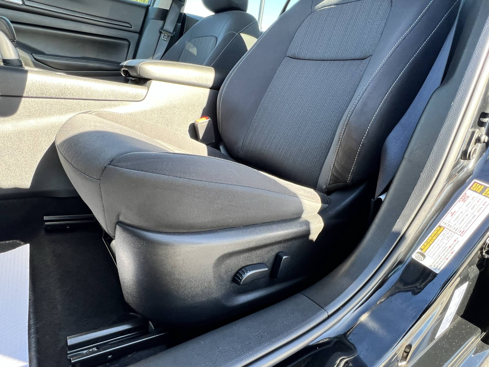 2025 Nissan Altima SV - Photo 25