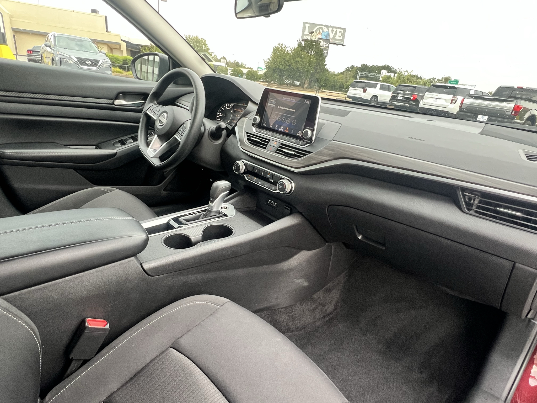 Used 2025 Nissan Altima Sedan