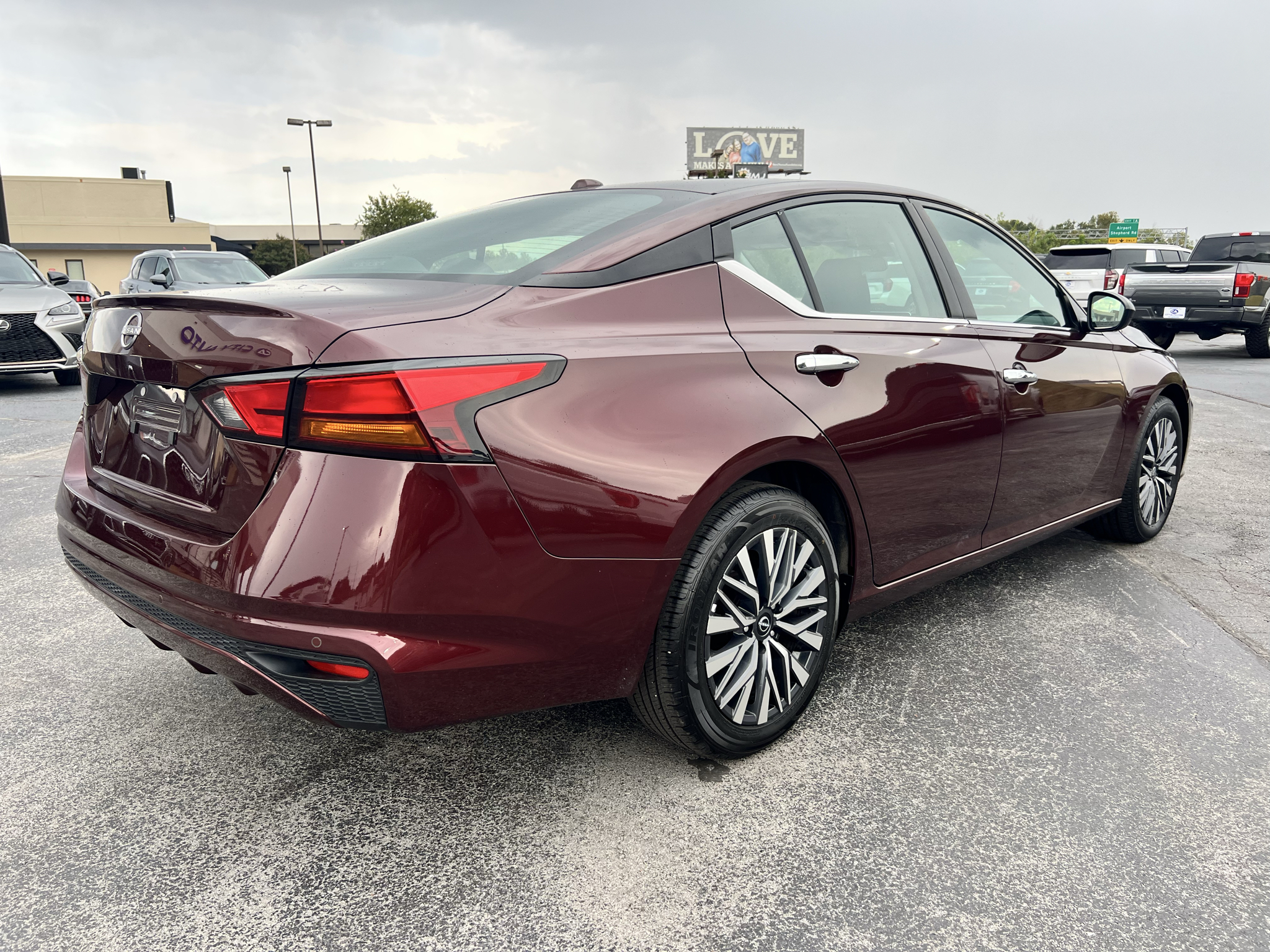 Used 2025 Nissan Altima Sedan