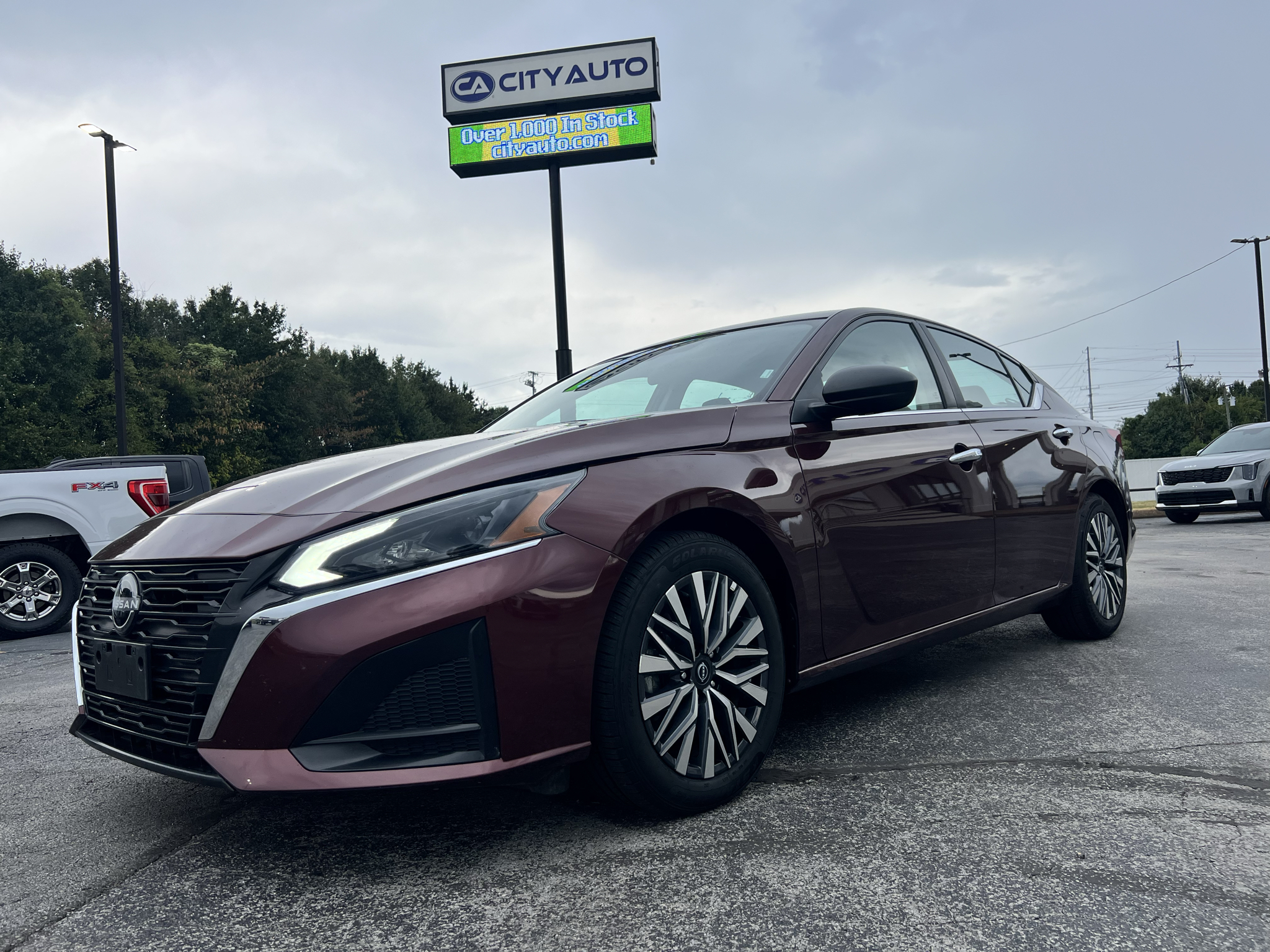 Used 2025 Nissan Altima Sedan