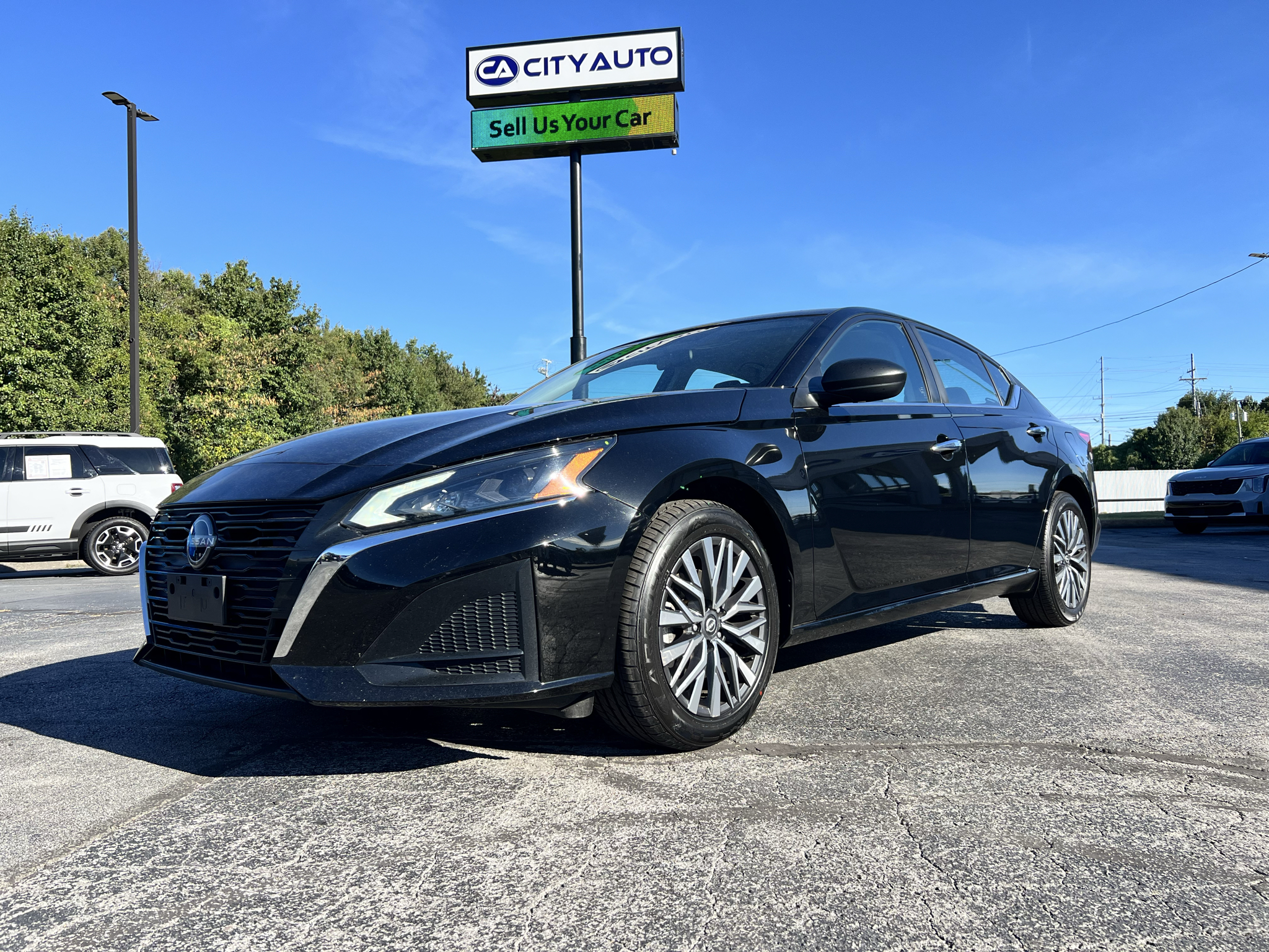 Used 2025 Nissan Altima Sedan