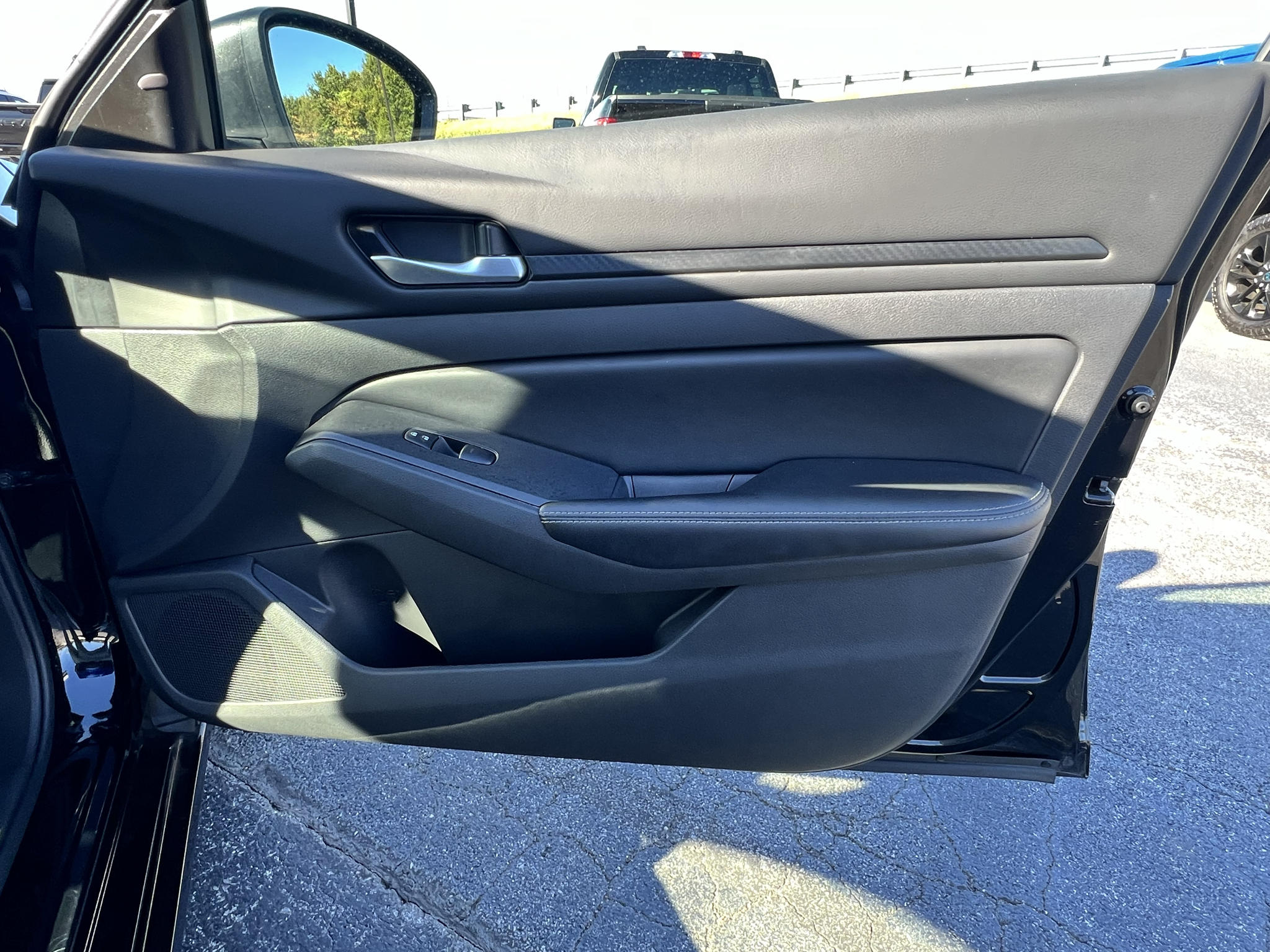 Used 2025 Nissan Altima Sedan