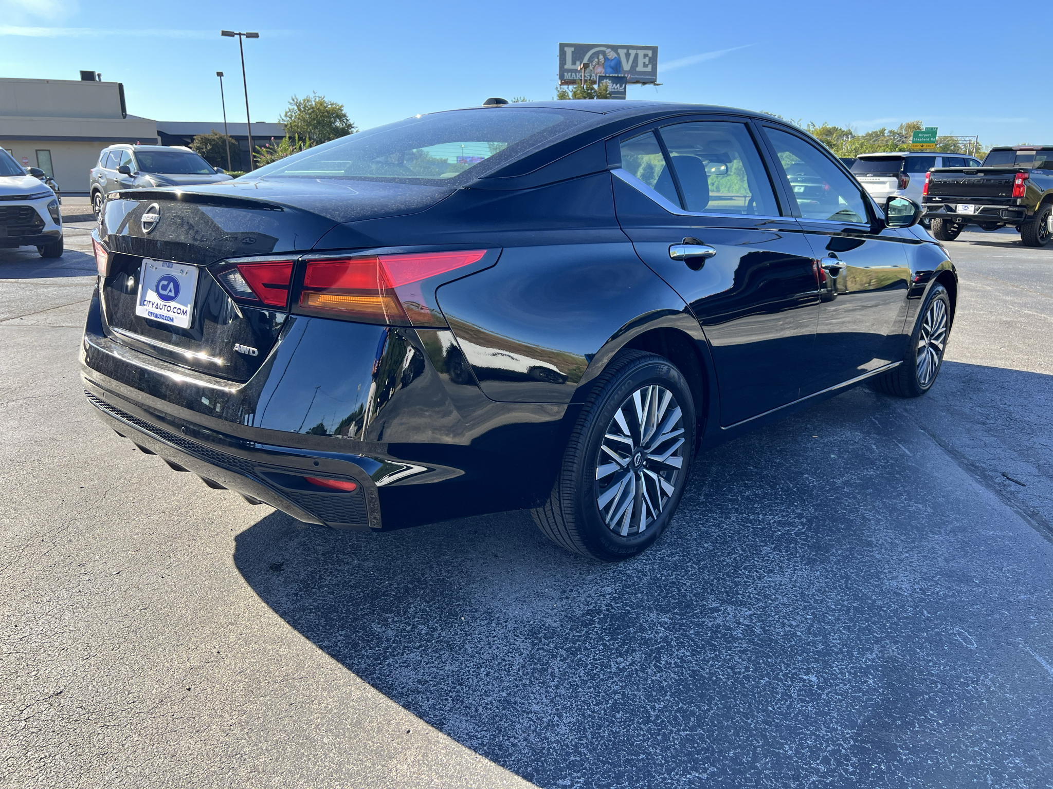 Used 2025 Nissan Altima Sedan