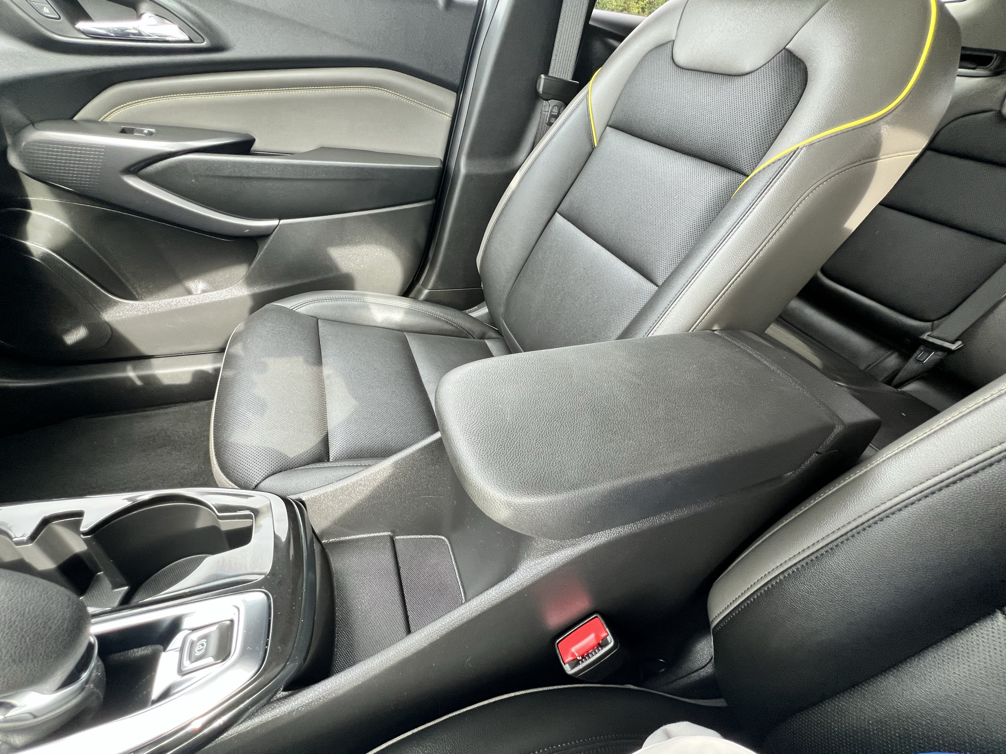 Used 2024 Chevrolet Trax SUV
