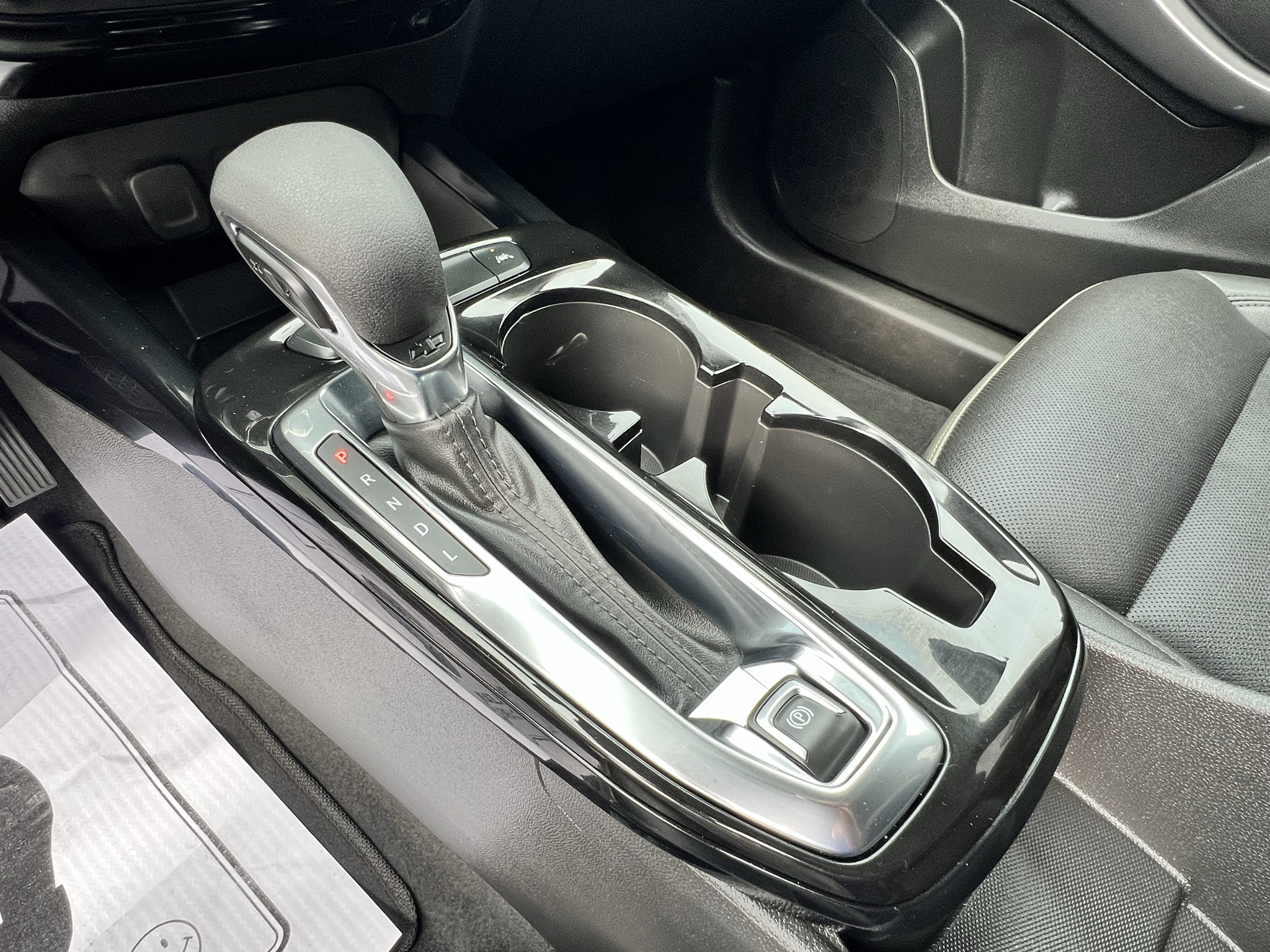 Used 2024 Chevrolet Trax SUV