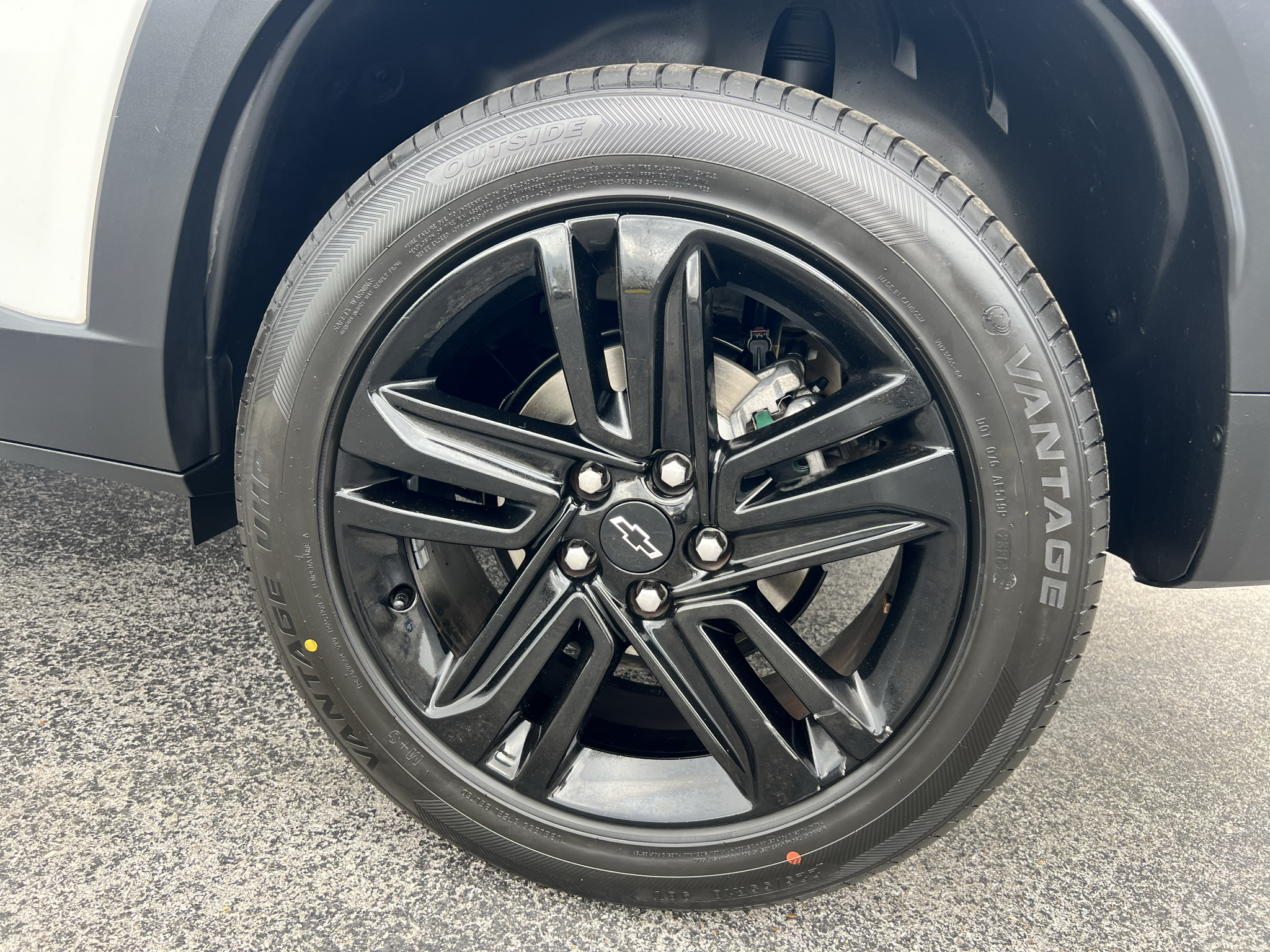Used 2024 Chevrolet Trax SUV