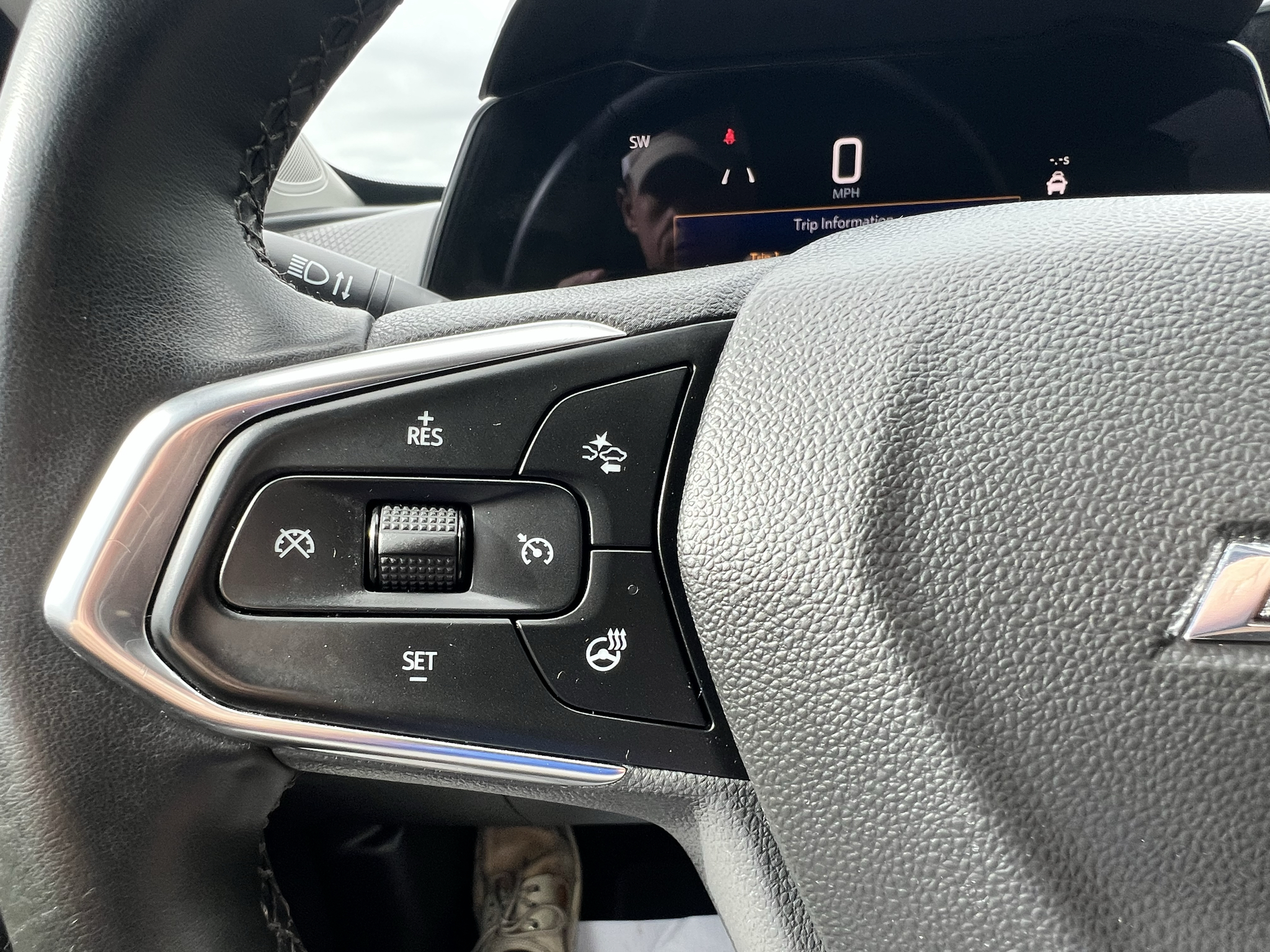 Used 2024 Chevrolet Trax SUV