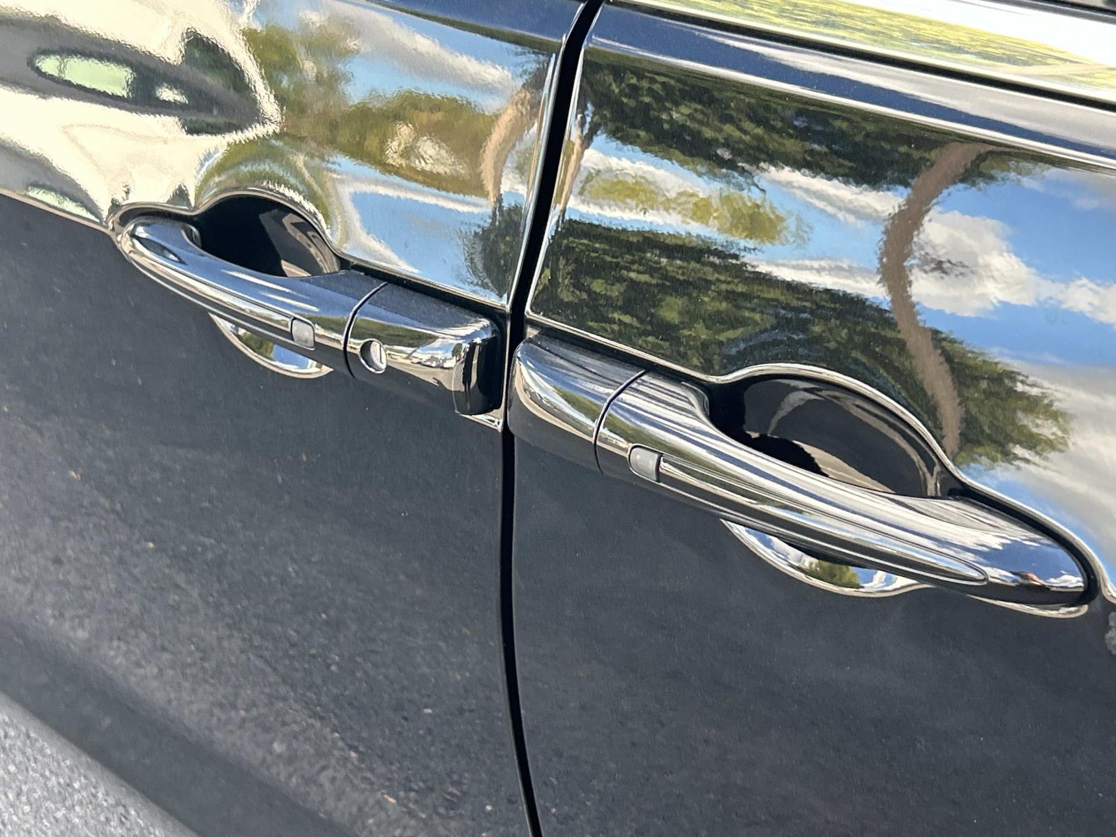 Used 2024 Chrysler Pacifica Van