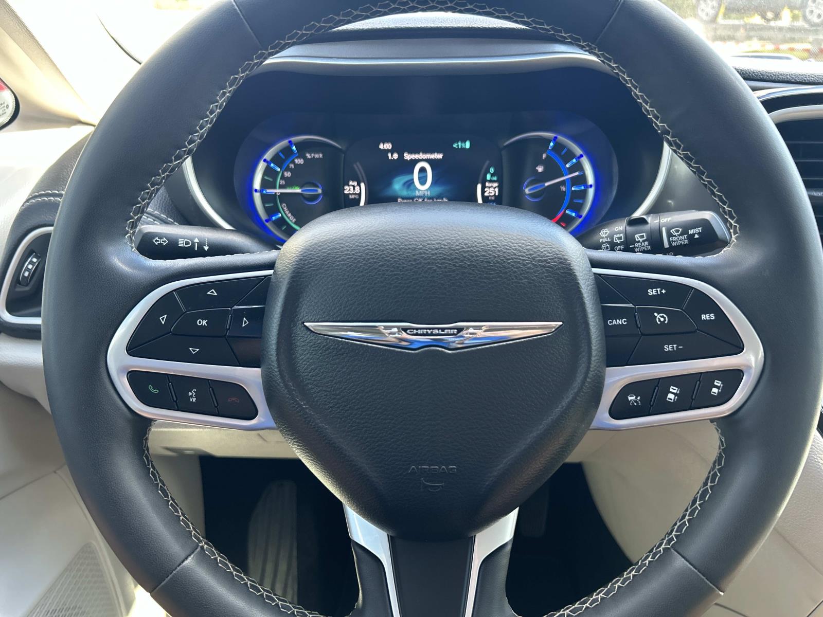 Used 2024 Chrysler Pacifica Van