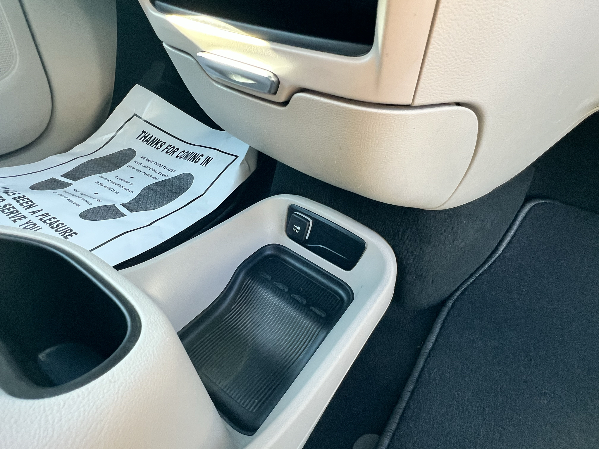 Used 2024 Chrysler Pacifica Van