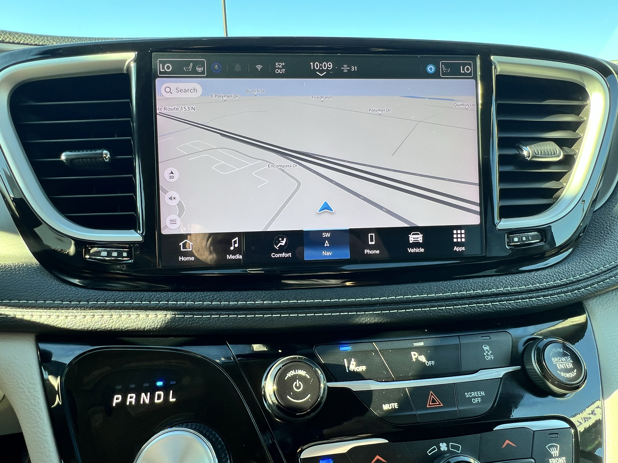 Used 2024 Chrysler Pacifica Van