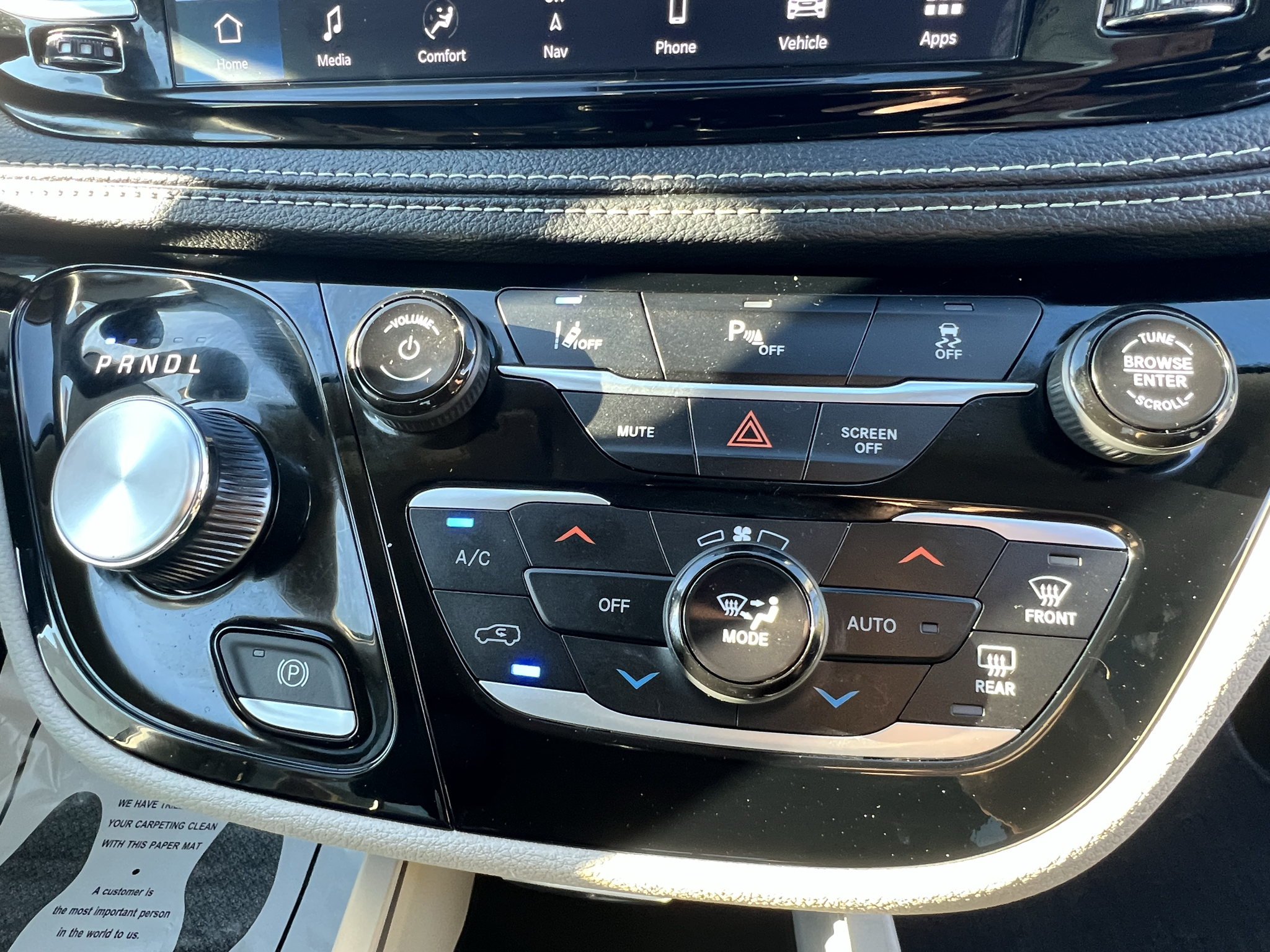 Used 2024 Chrysler Pacifica Van