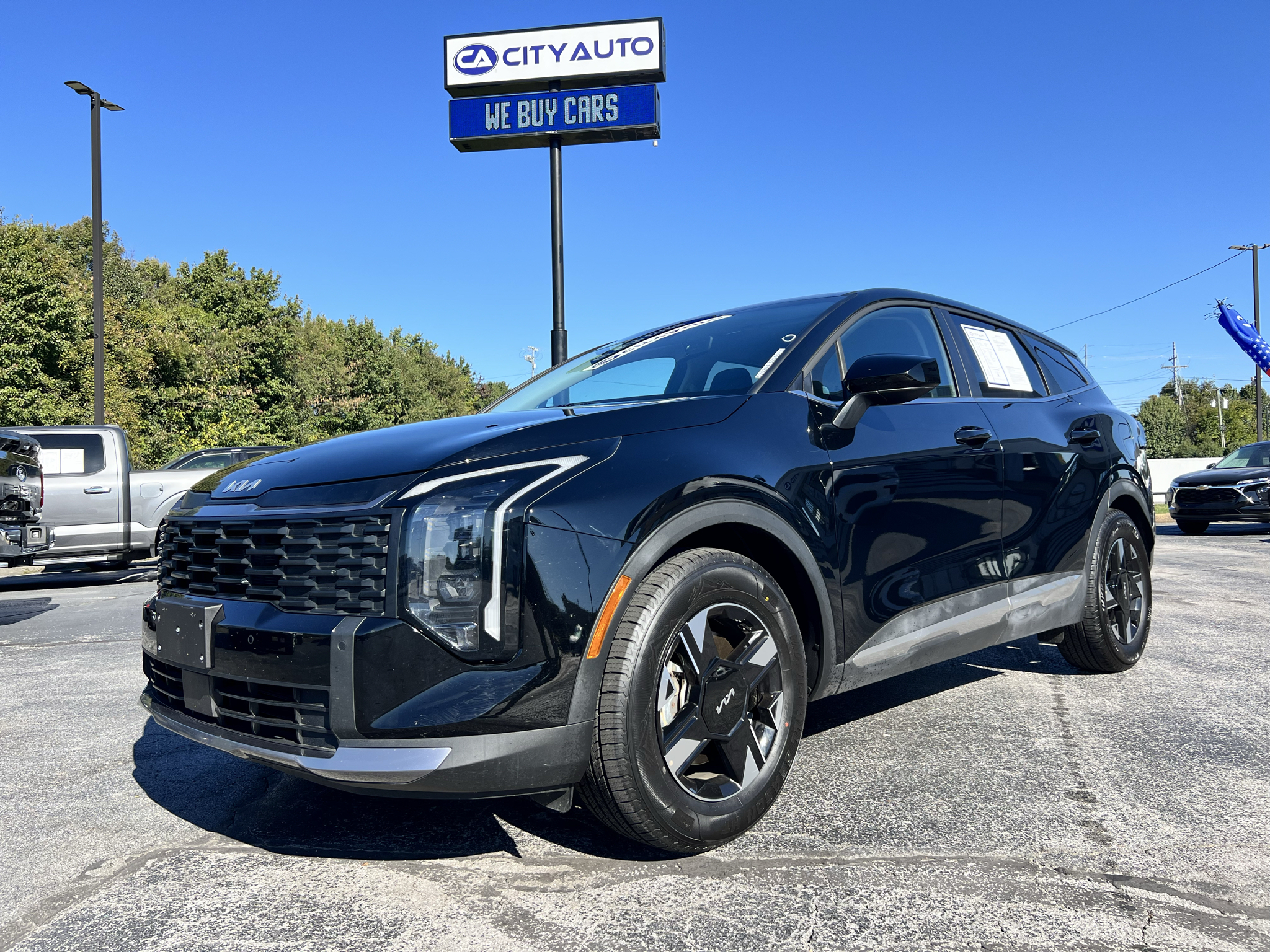 Vehicle photo 6