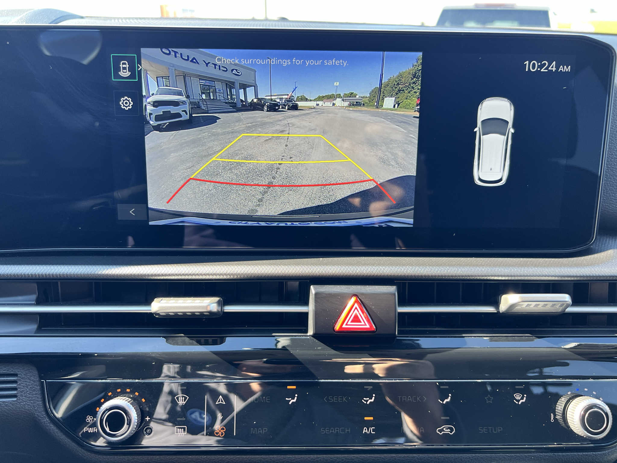 Vehicle photo 29