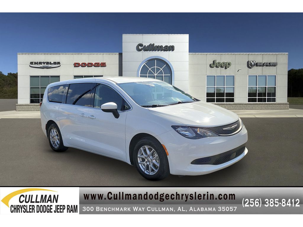 2023 Chrysler Voyager