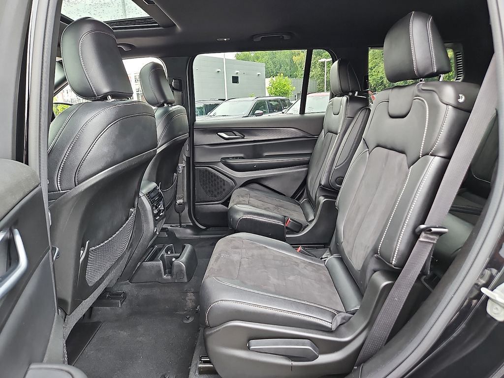 Used 2023 Jeep Grand Cherokee L SUV