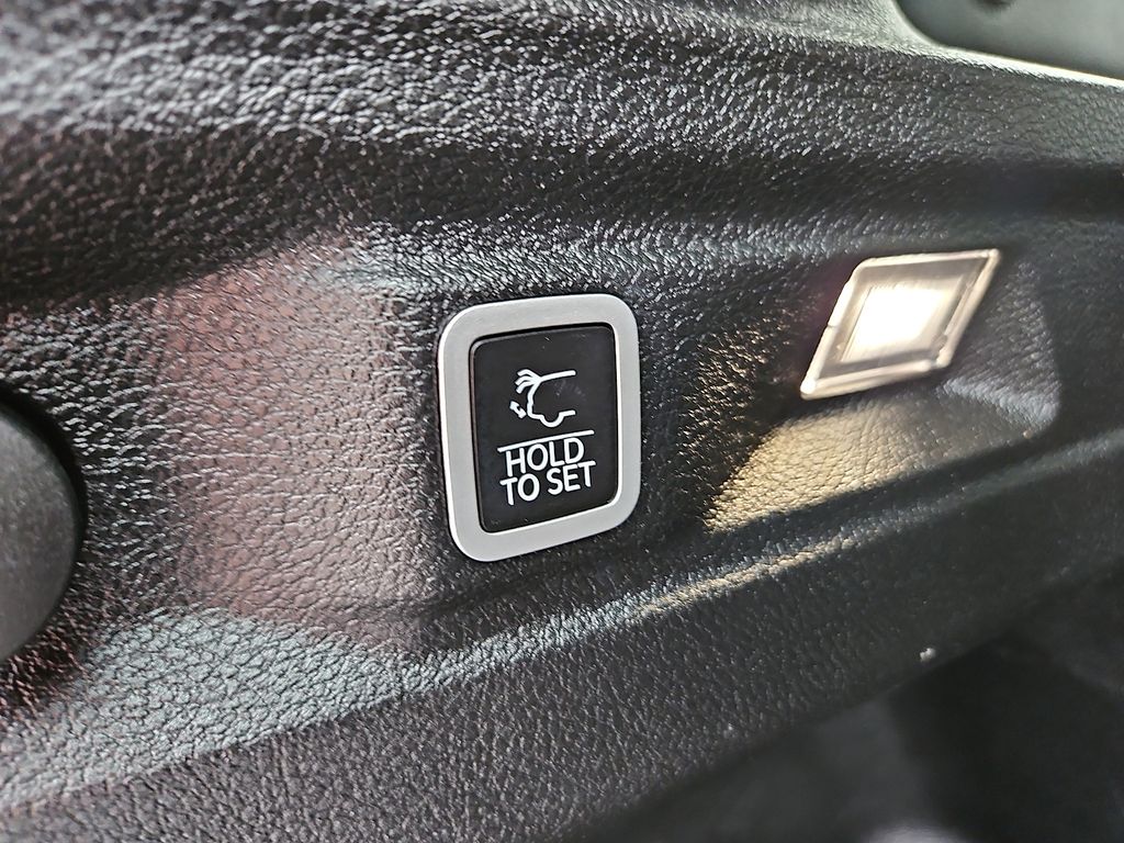 Used 2023 Jeep Grand Cherokee L SUV