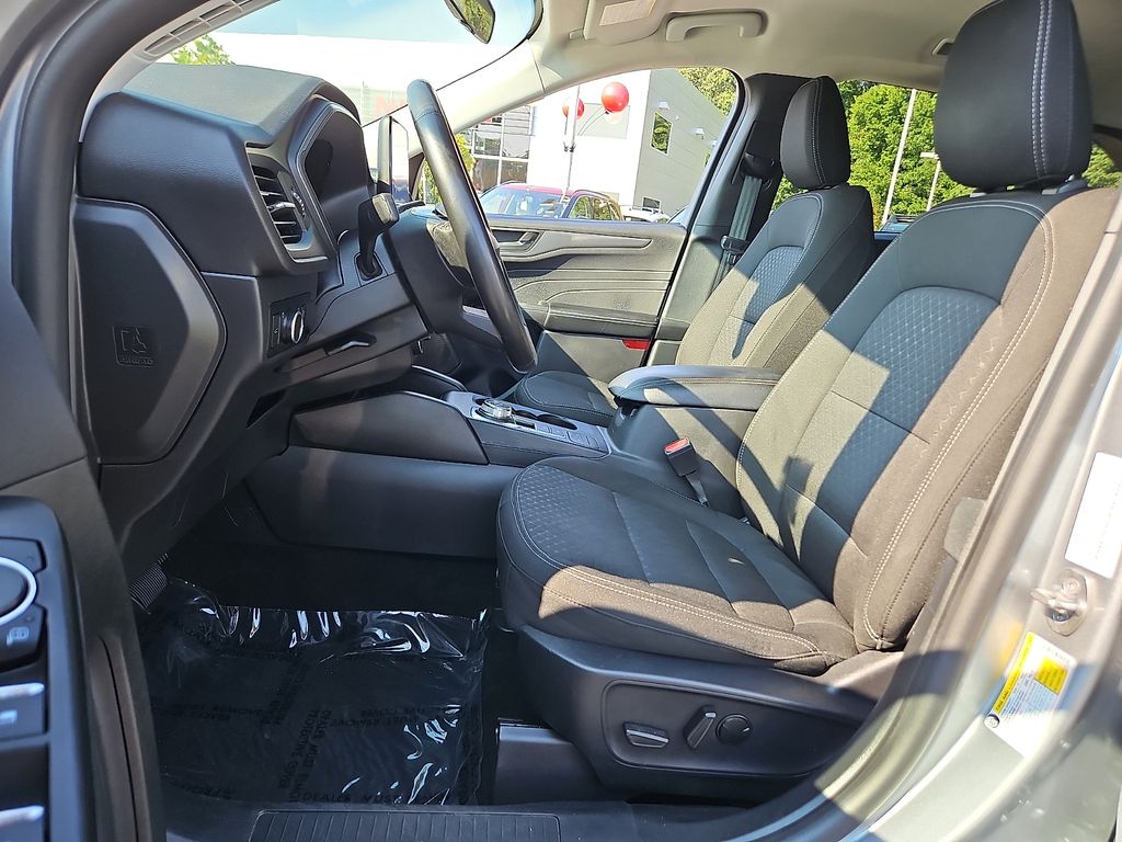 Used 2024 Ford Escape SUV