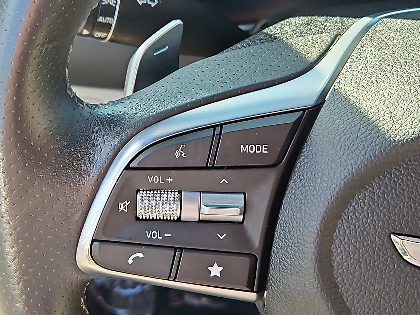Used 2023 Genesis G70 Sedan