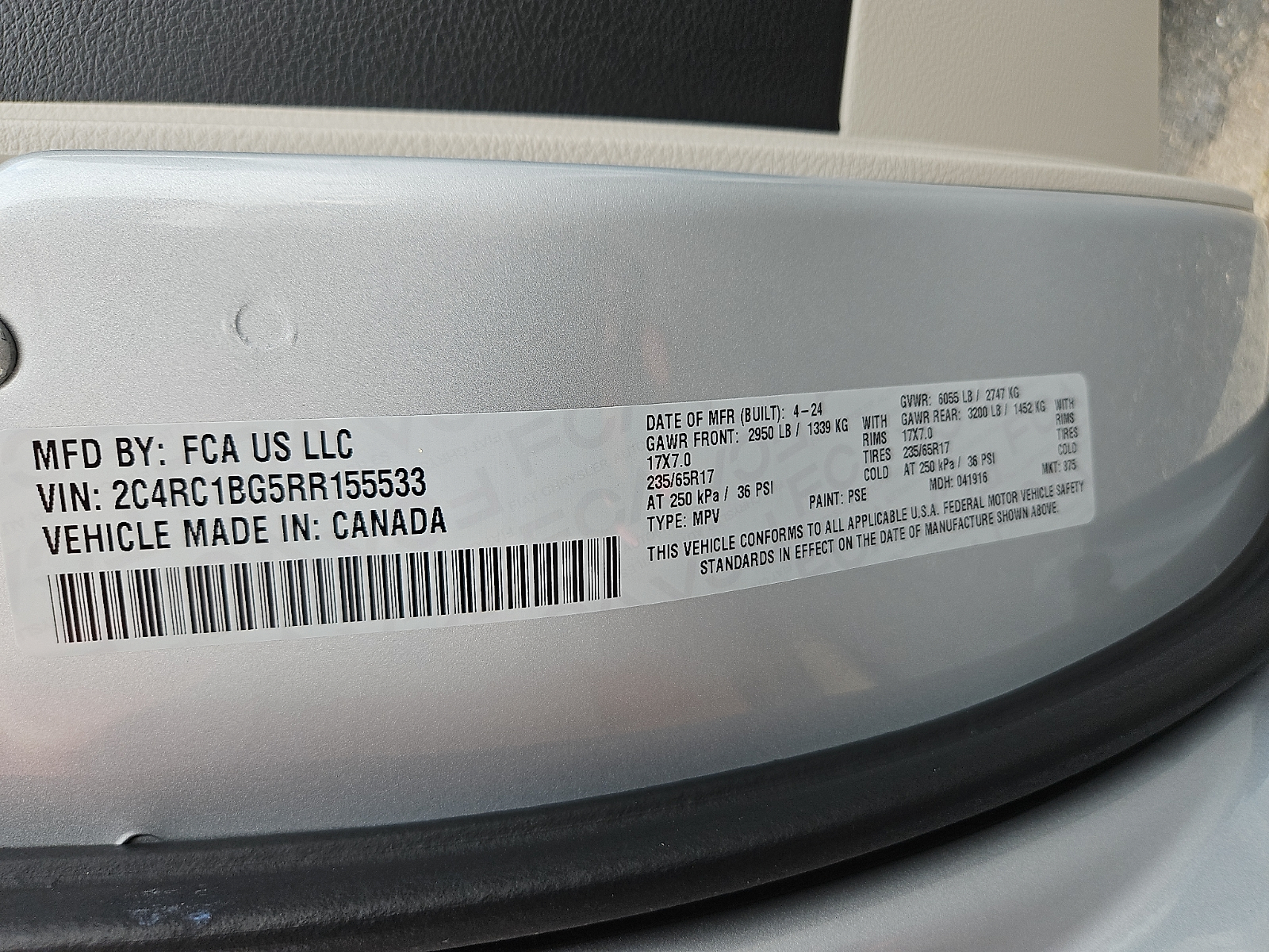 Used 2024 Chrysler Pacifica Van