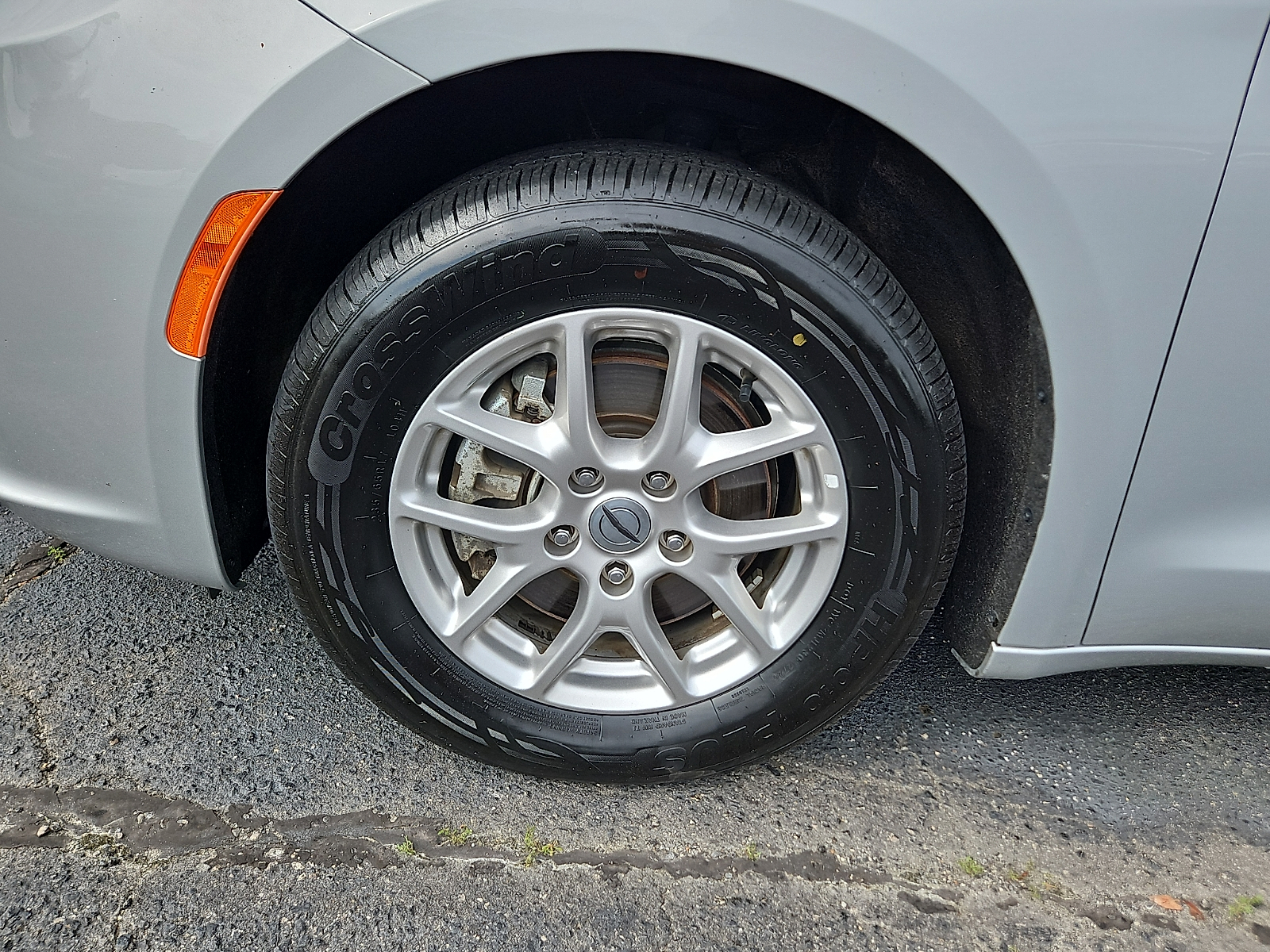 Used 2024 Chrysler Pacifica Van