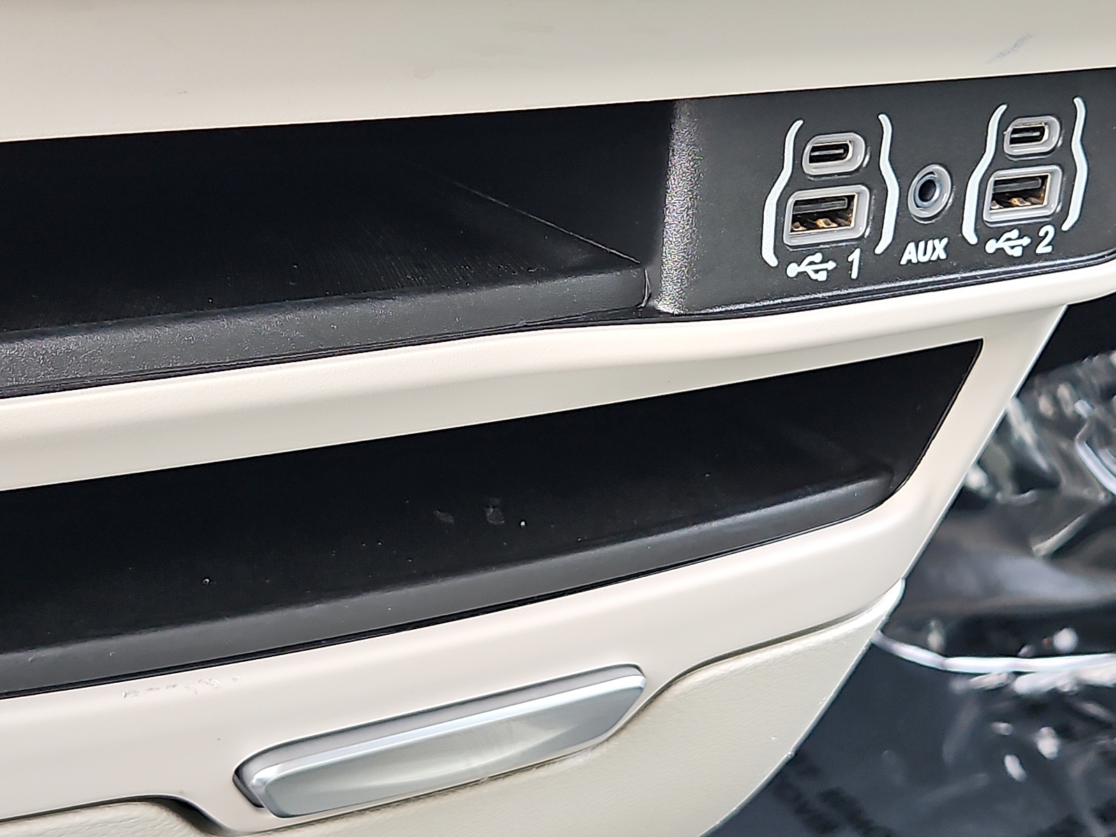 Used 2024 Chrysler Pacifica Van