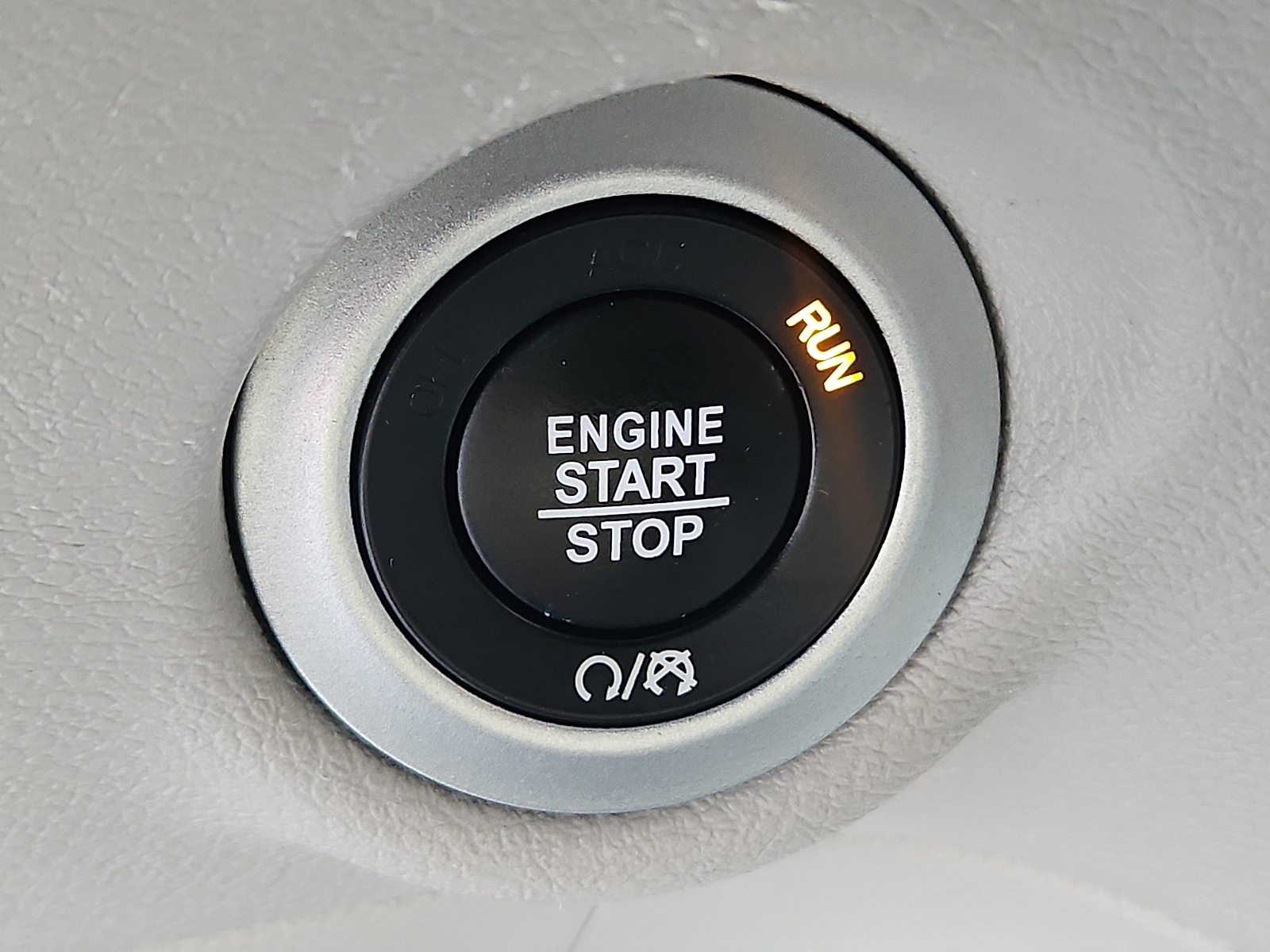 Used 2024 Chrysler Pacifica Van