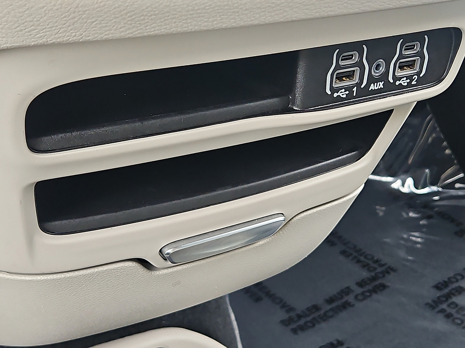 Used 2024 Chrysler Pacifica Van