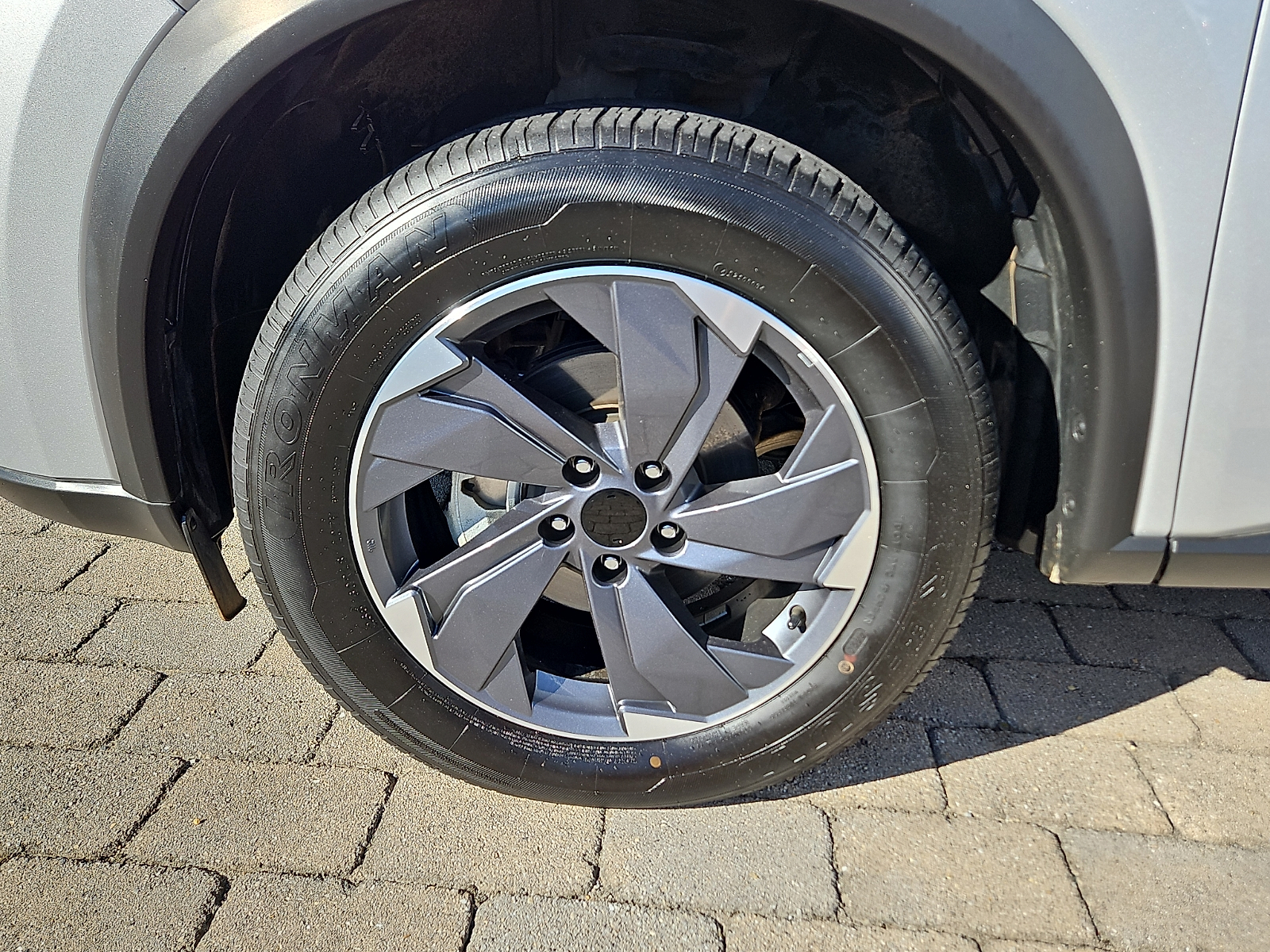 Used 2025 Nissan Rogue SUV