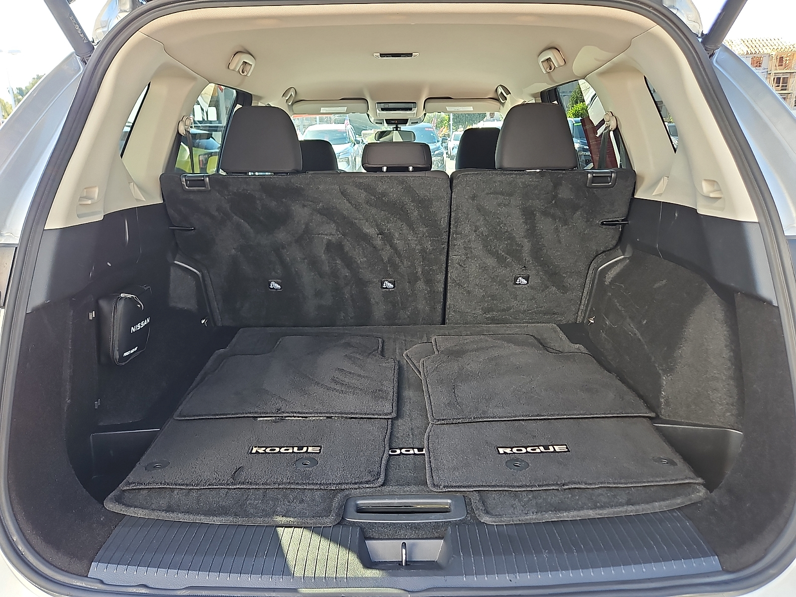 Used 2025 Nissan Rogue SUV
