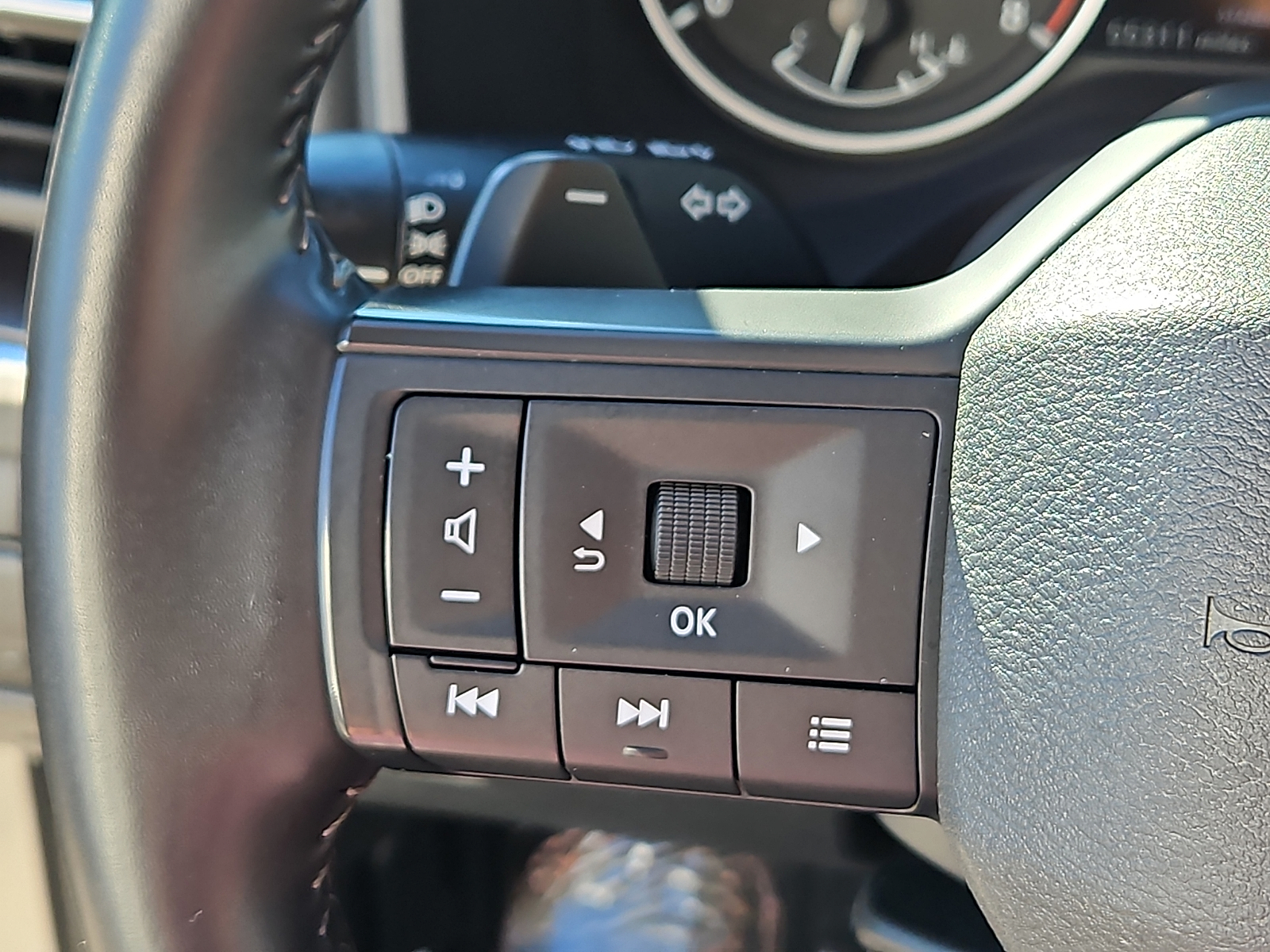 Used 2025 Nissan Rogue SUV