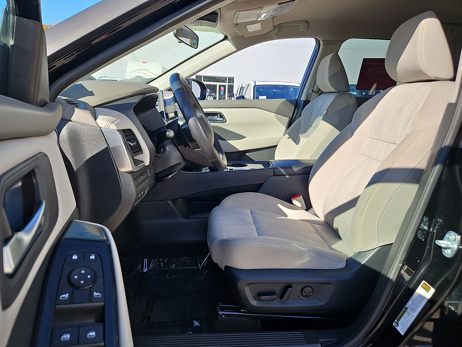 Used 2025 Nissan Rogue SUV