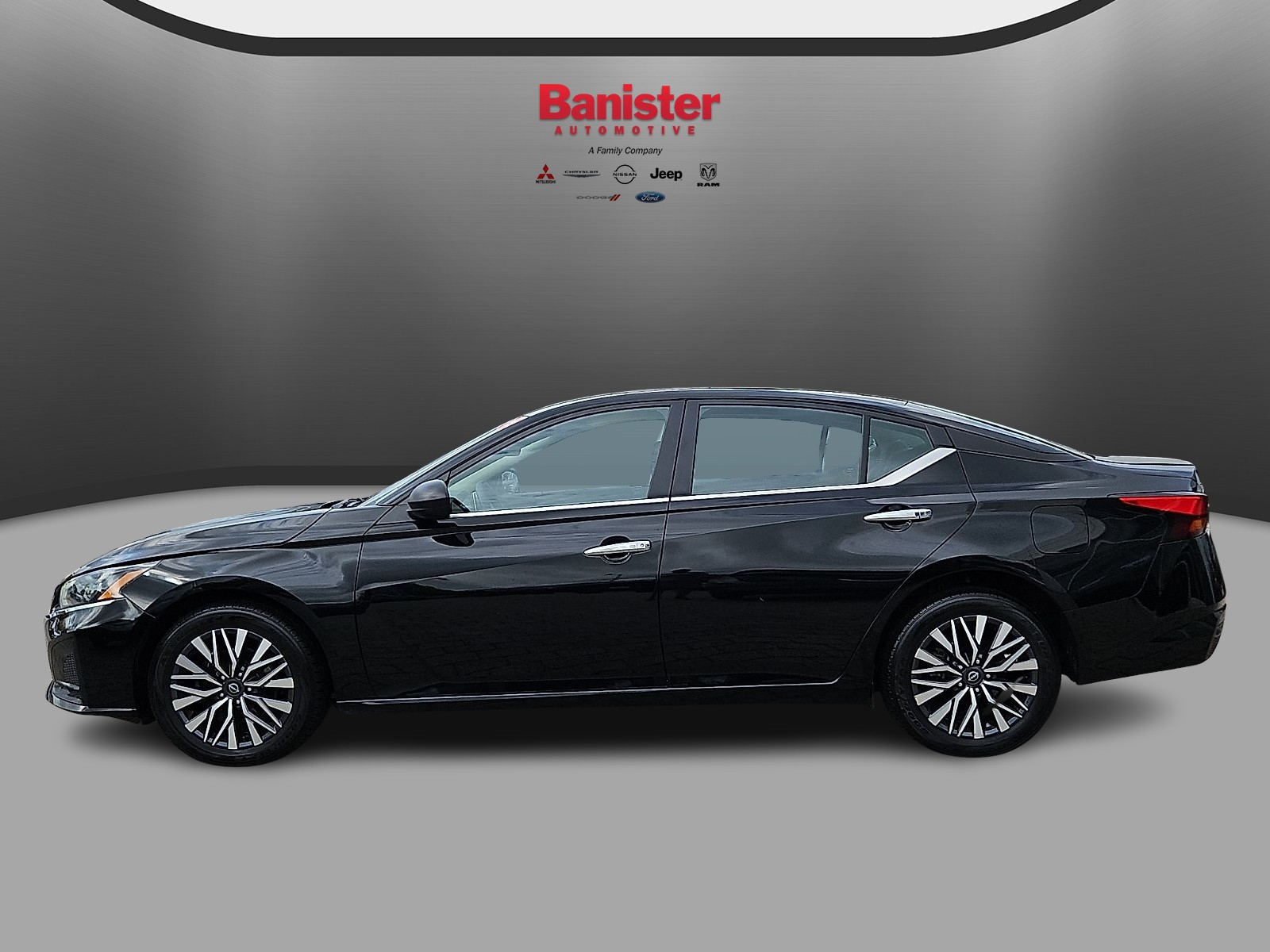 Used 2025 Nissan Altima Sedan