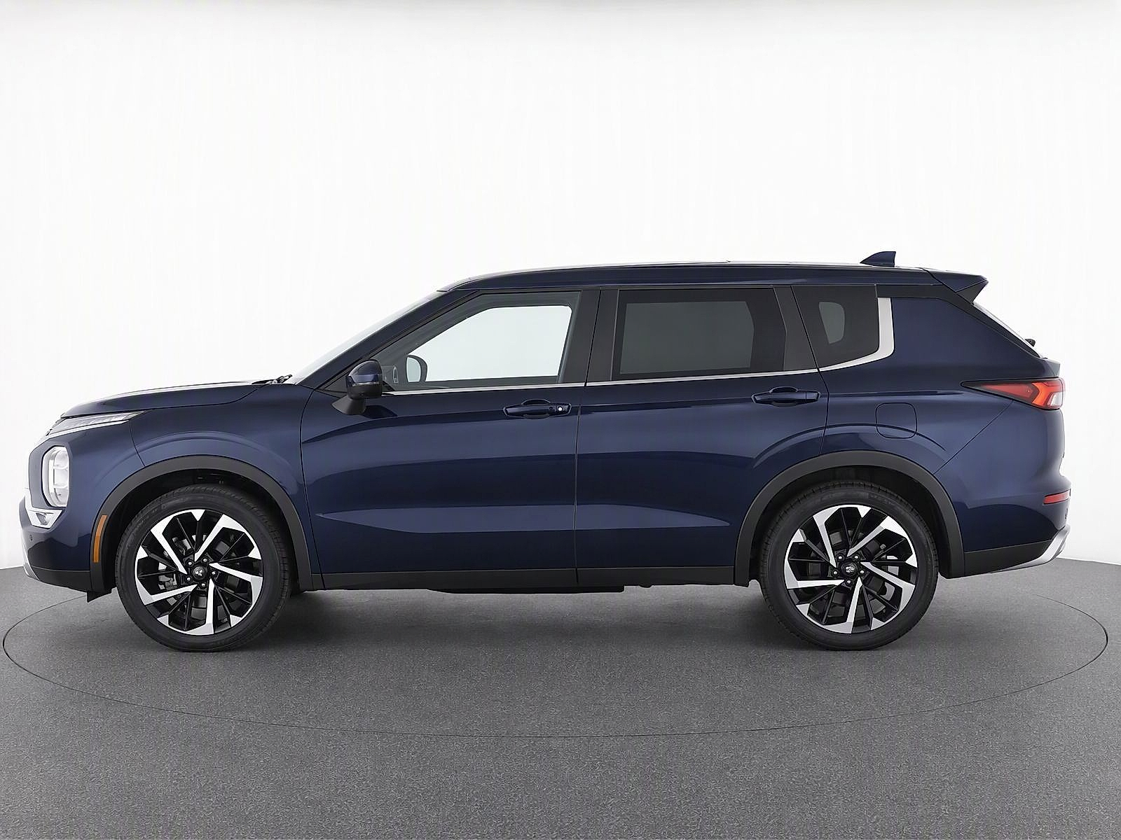 Used 2024 Mitsubishi Outlander Wagon