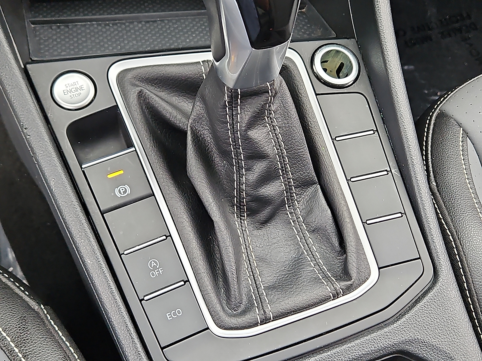 Used 2025 Volkswagen Jetta Sedan