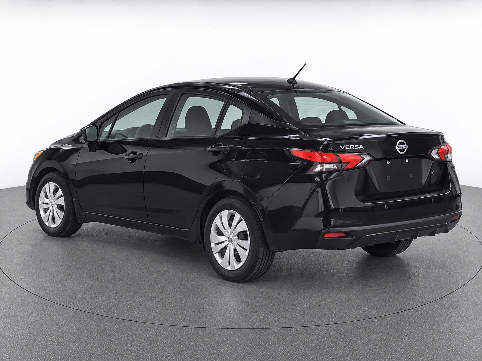 Used 2025 Nissan Versa Sedan