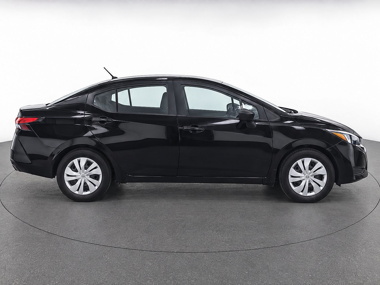 Used 2025 Nissan Versa Sedan
