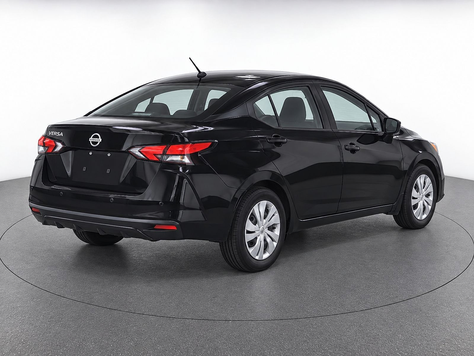 Used 2025 Nissan Versa Sedan