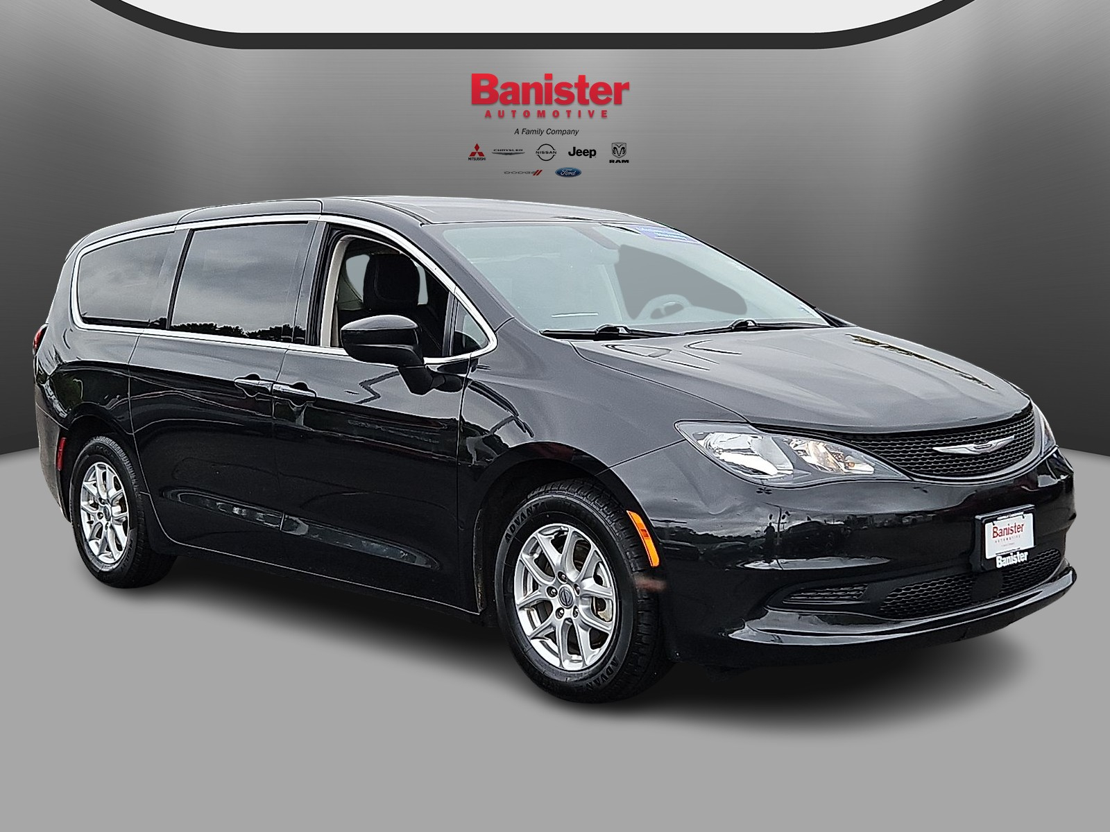 Used 2022 Chrysler Voyager Van