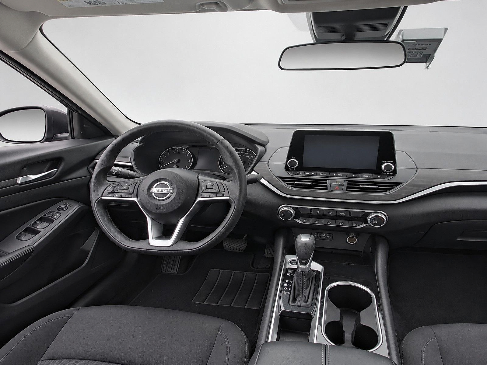 Used 2024 Nissan Altima Sedan