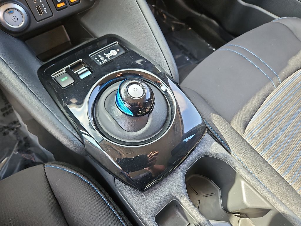 Used 2024 Nissan LEAF Hatchback