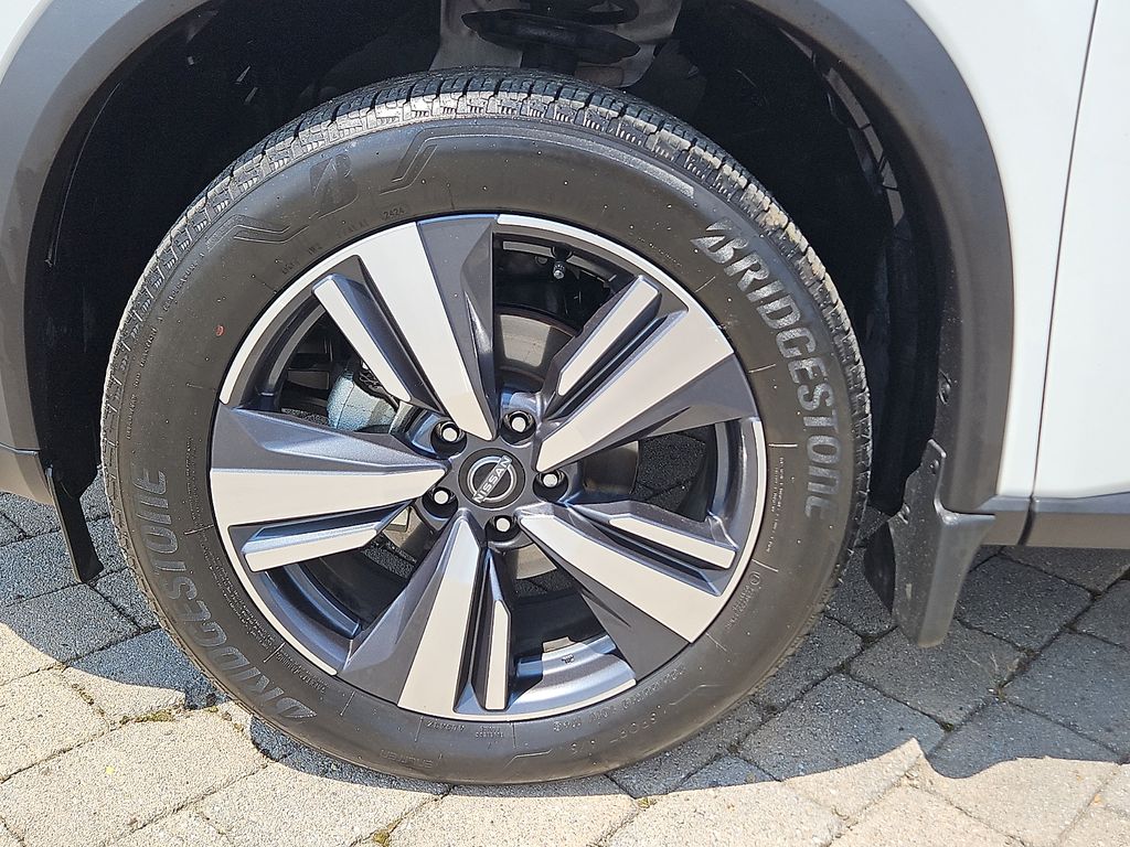 Used 2025 Nissan Rogue SUV