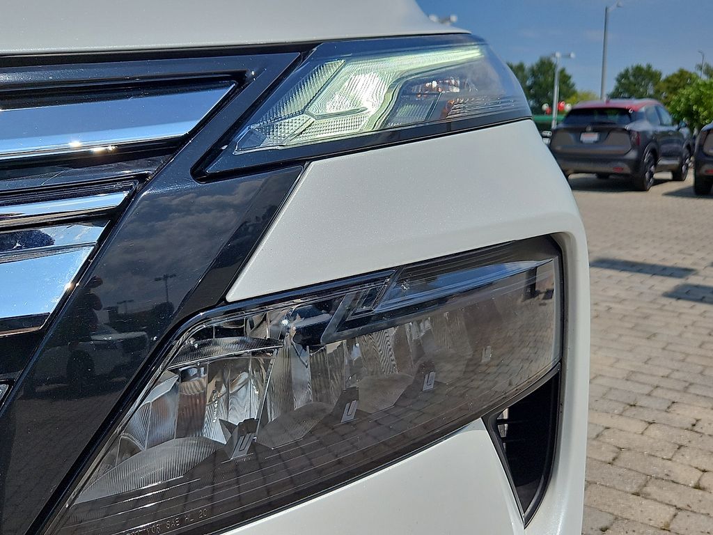 Used 2025 Nissan Rogue SUV