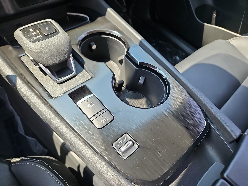 Used 2025 Nissan Rogue SUV